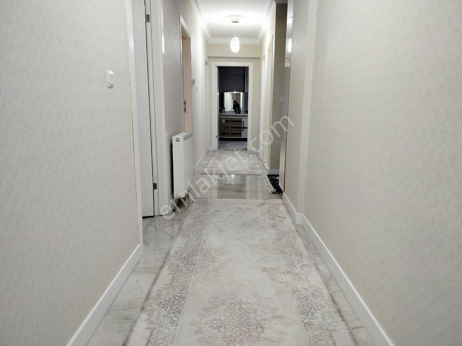 Keciören Karakayada Çok Acil Satılık 3+1 Kat Konumda Daire - Görsel 25