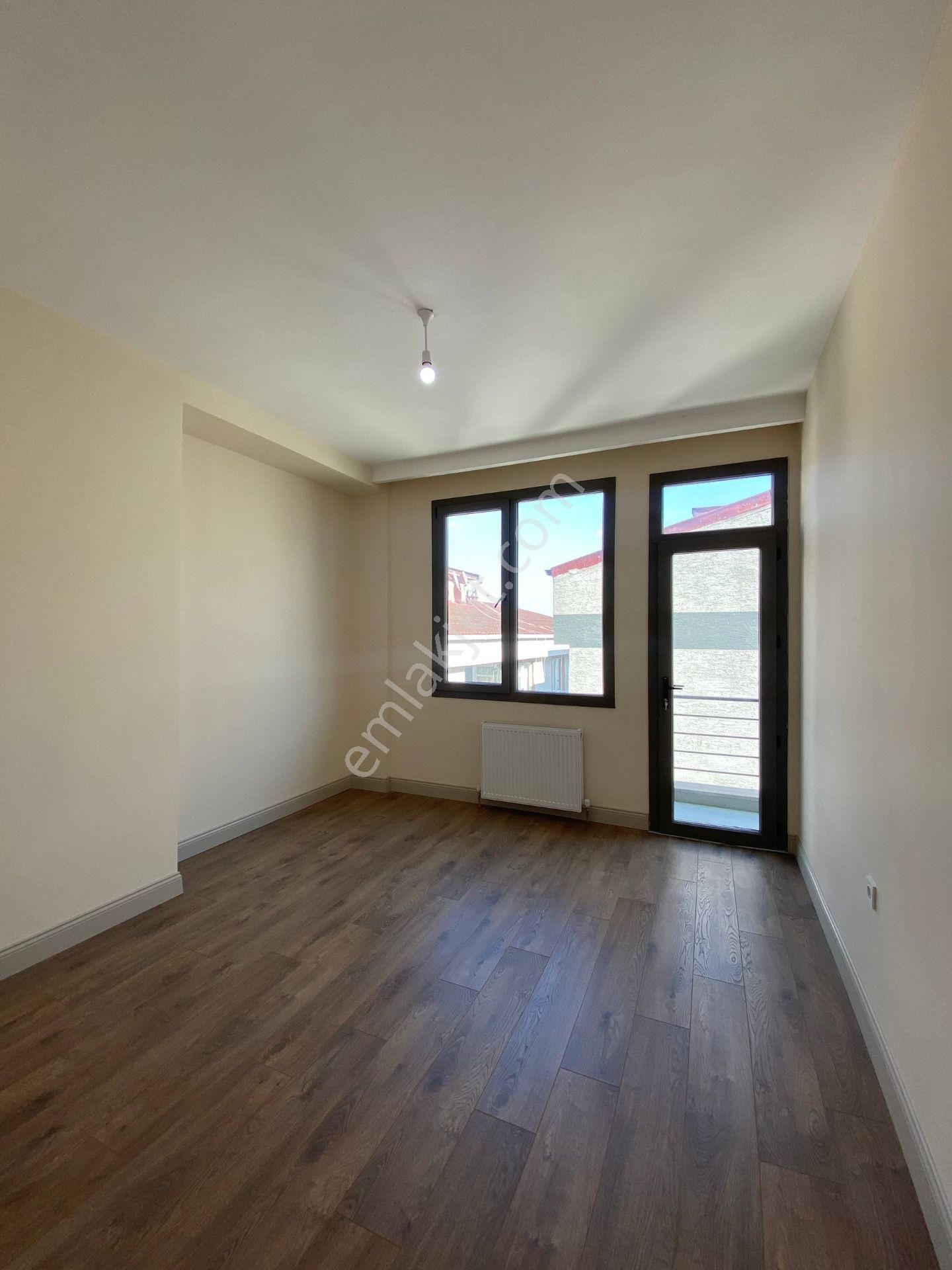 Esenyurt Tabela İncirtepe Mahallesi 2+1 Kiralık Sıfır Daire Butik Aile Sitesinde Amerikan Mutfak - Görsel 11