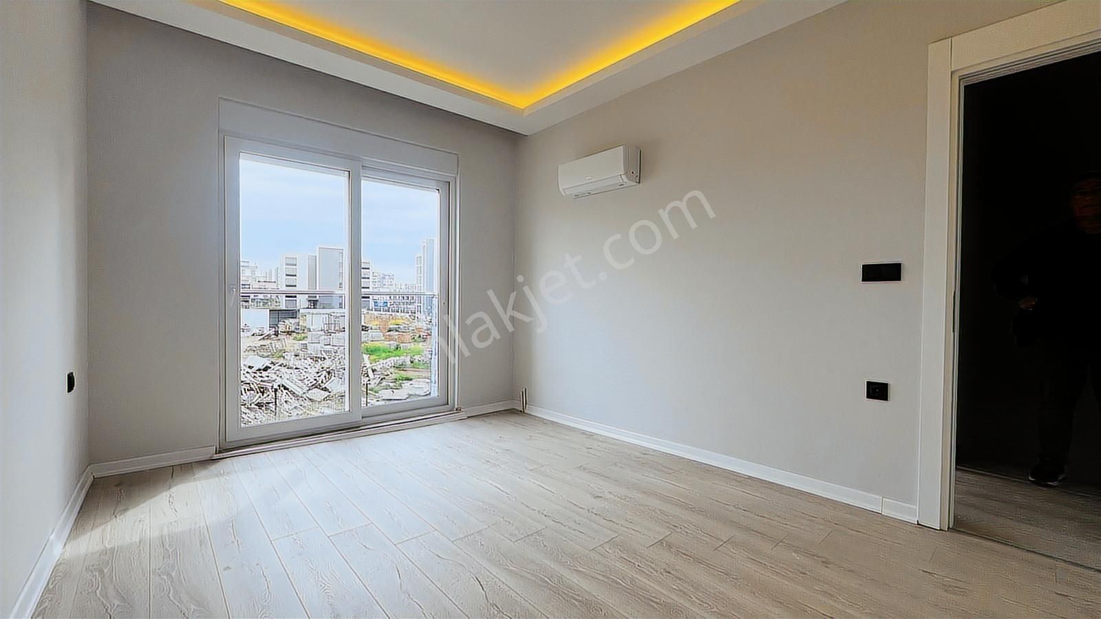 Altıntaş'ta Cad Üzeri Satılık Bahçe Dubleksi - Görsel 3