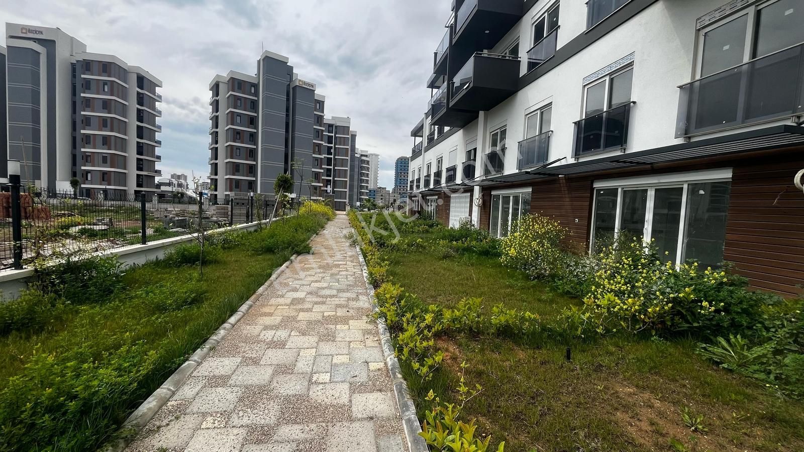 Altıntaş'ta Cad Üzeri Satılık Bahçe Dubleksi - Görsel 4