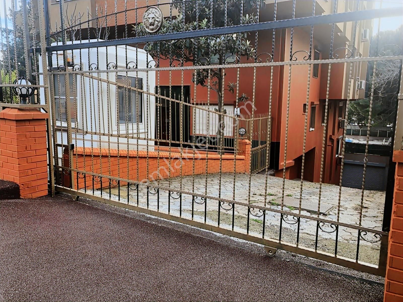 Maltepe Dragos'da Rüya Gibi Yalı Dairesi - Görsel 33