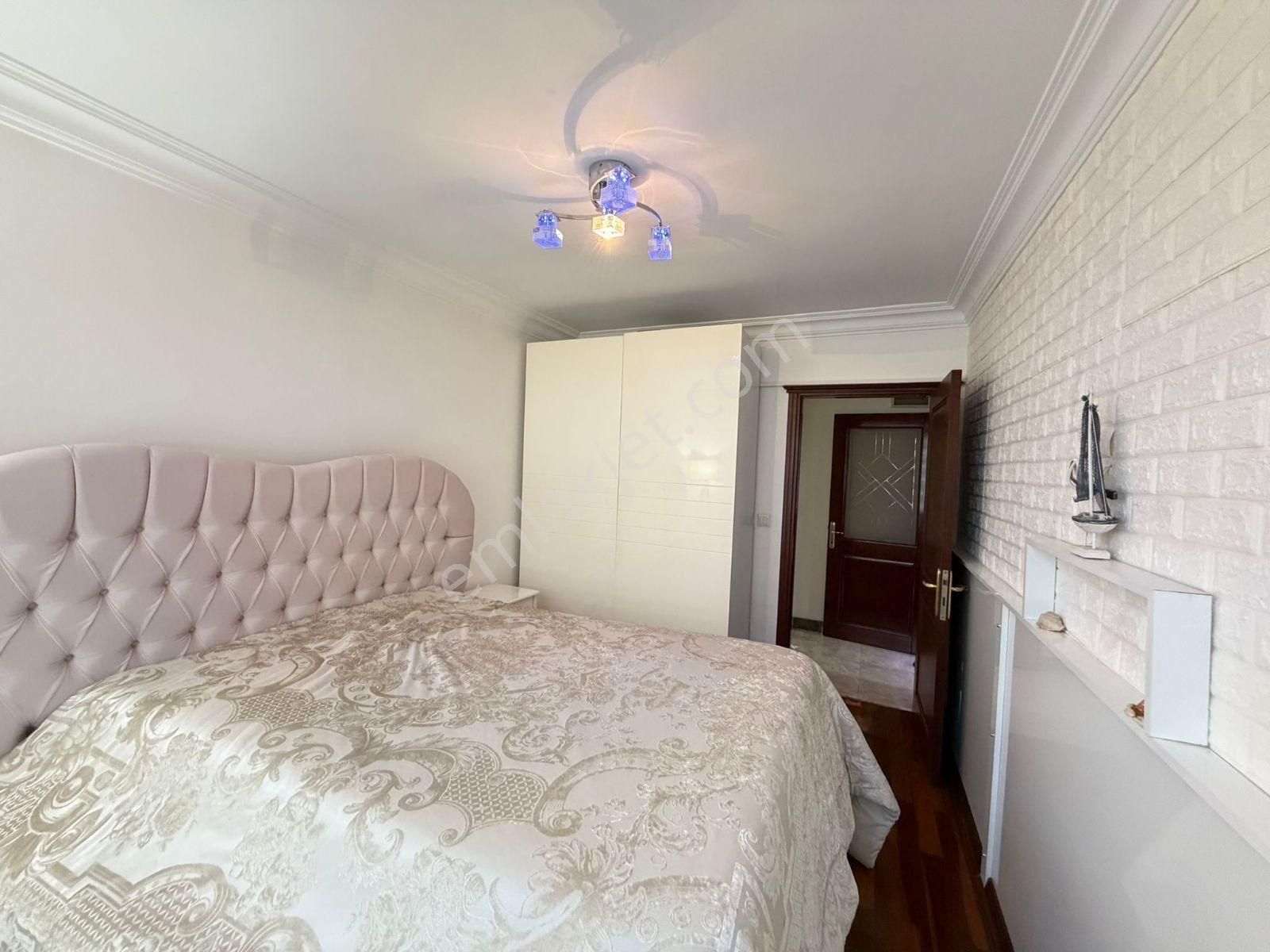 Maltepe Dragos'da Rüya Gibi Yalı Dairesi - Görsel 20