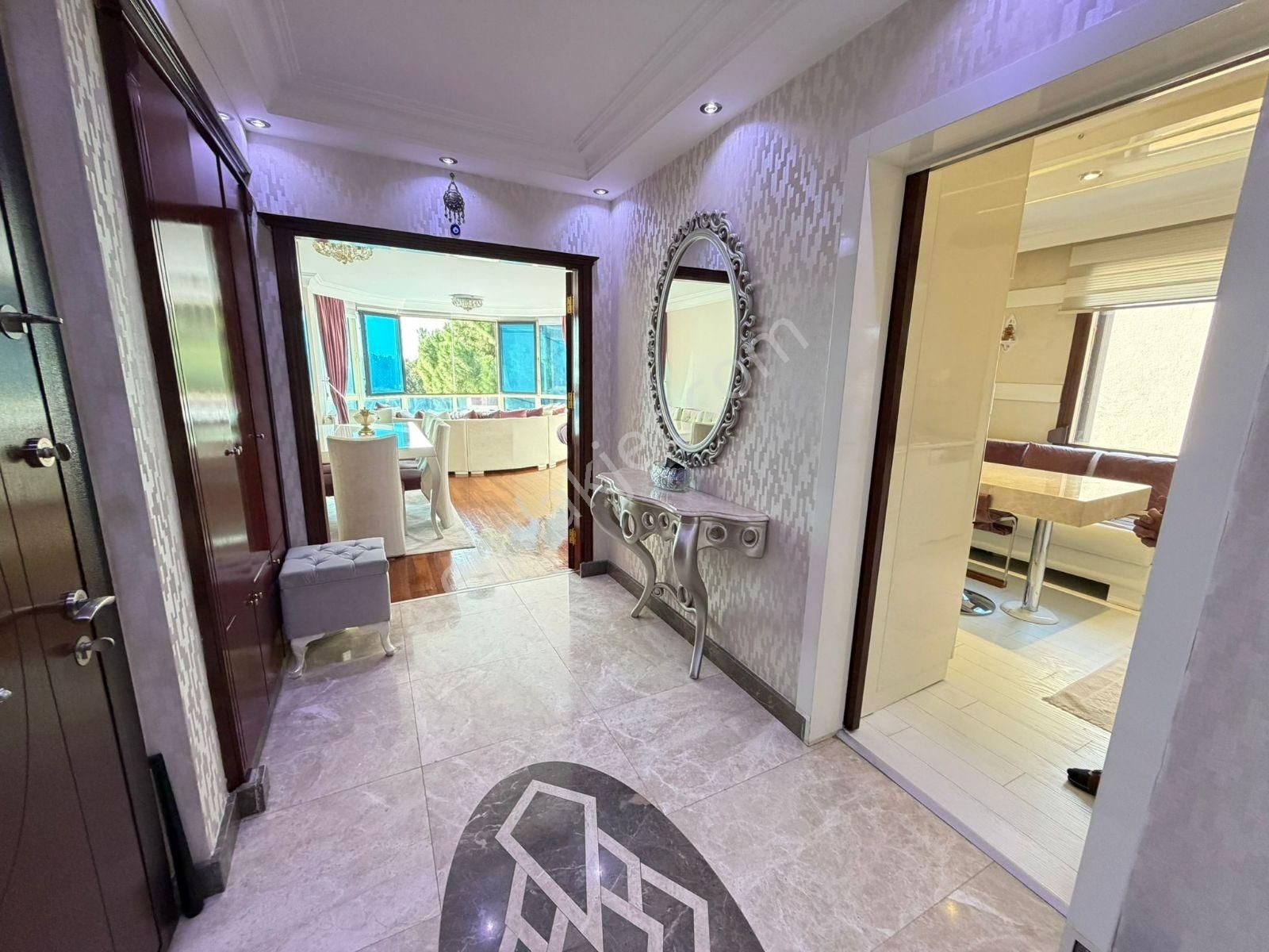 Maltepe Dragos'da Rüya Gibi Yalı Dairesi - Görsel 9