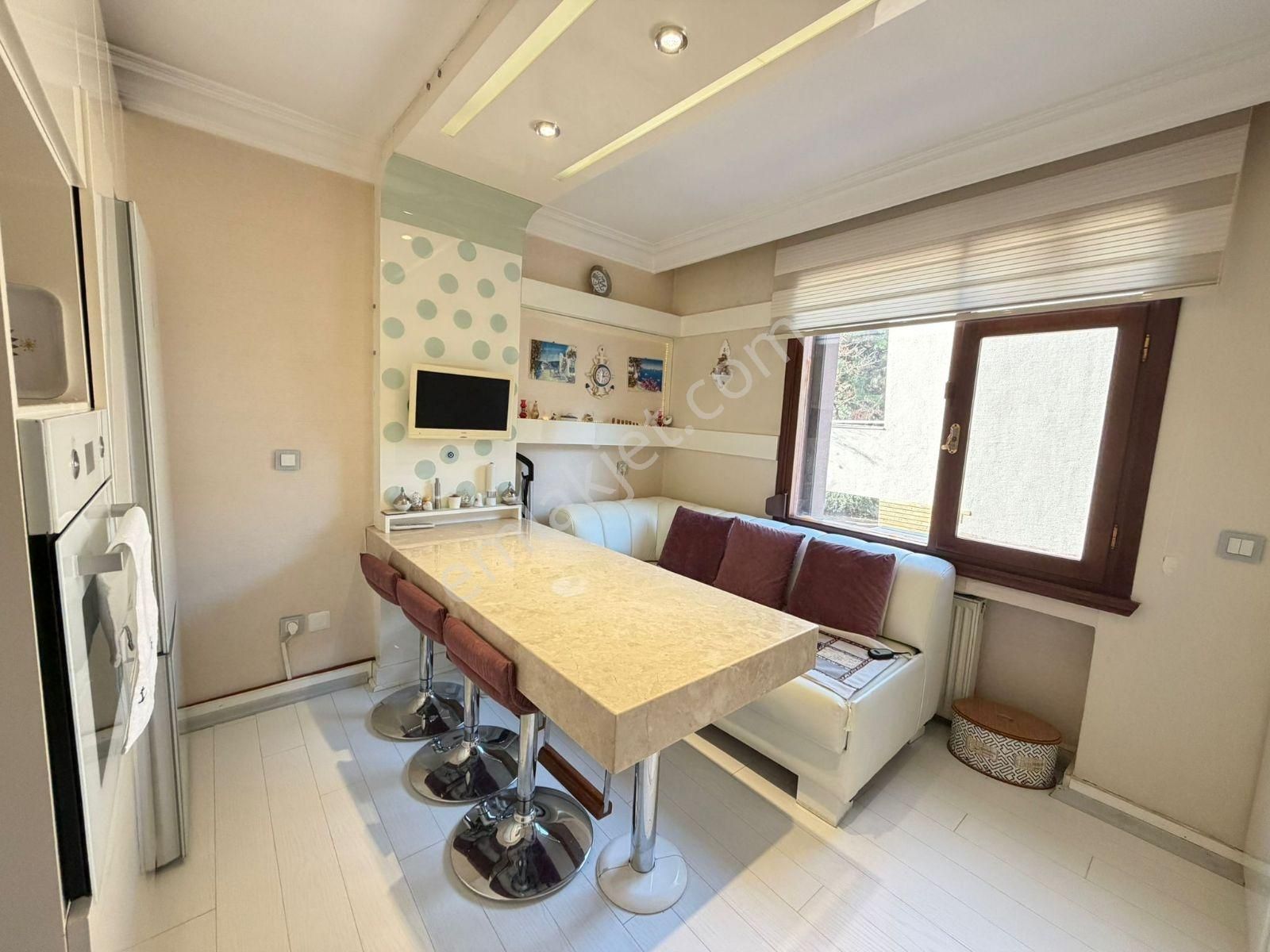 Maltepe Dragos'da Rüya Gibi Yalı Dairesi - Görsel 21