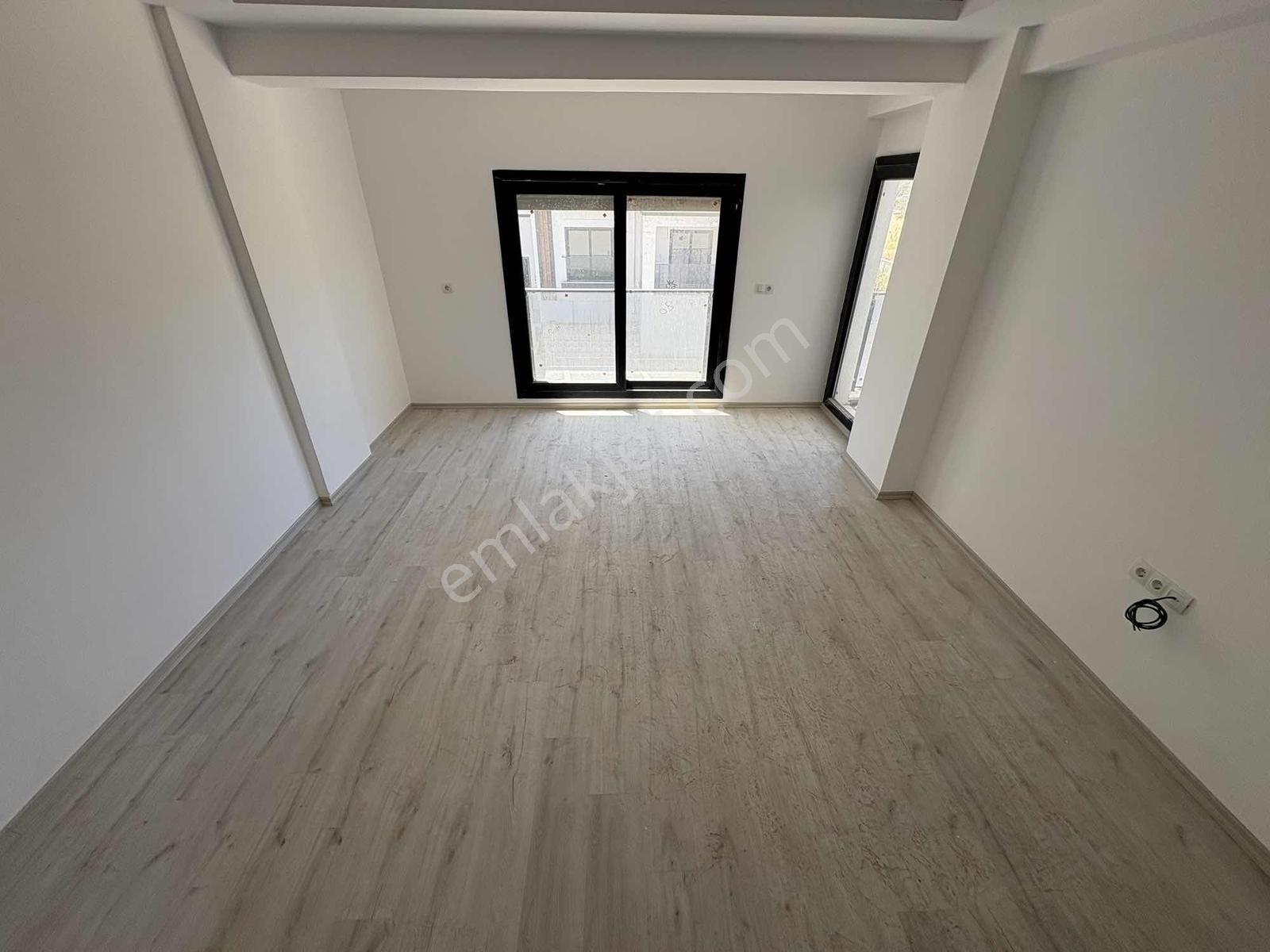 Rw Nefes'ten Badem Alanında Havuzlu Sitede 2+1 Daire - Görsel 19