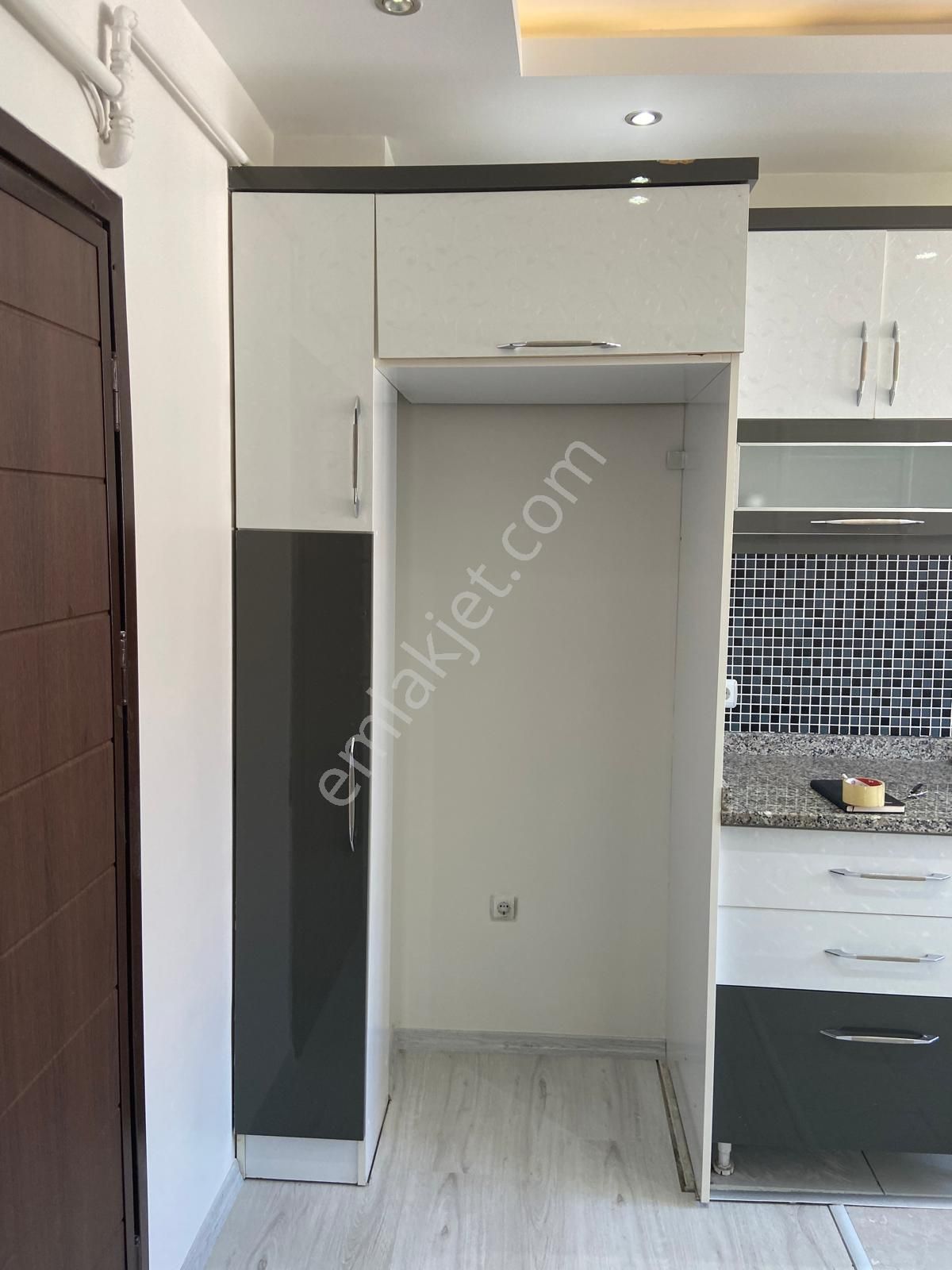 Kocamustafapaşa-silivrikapı Cd.-köşe-balkonlu-yapılı Daire - Görsel 6