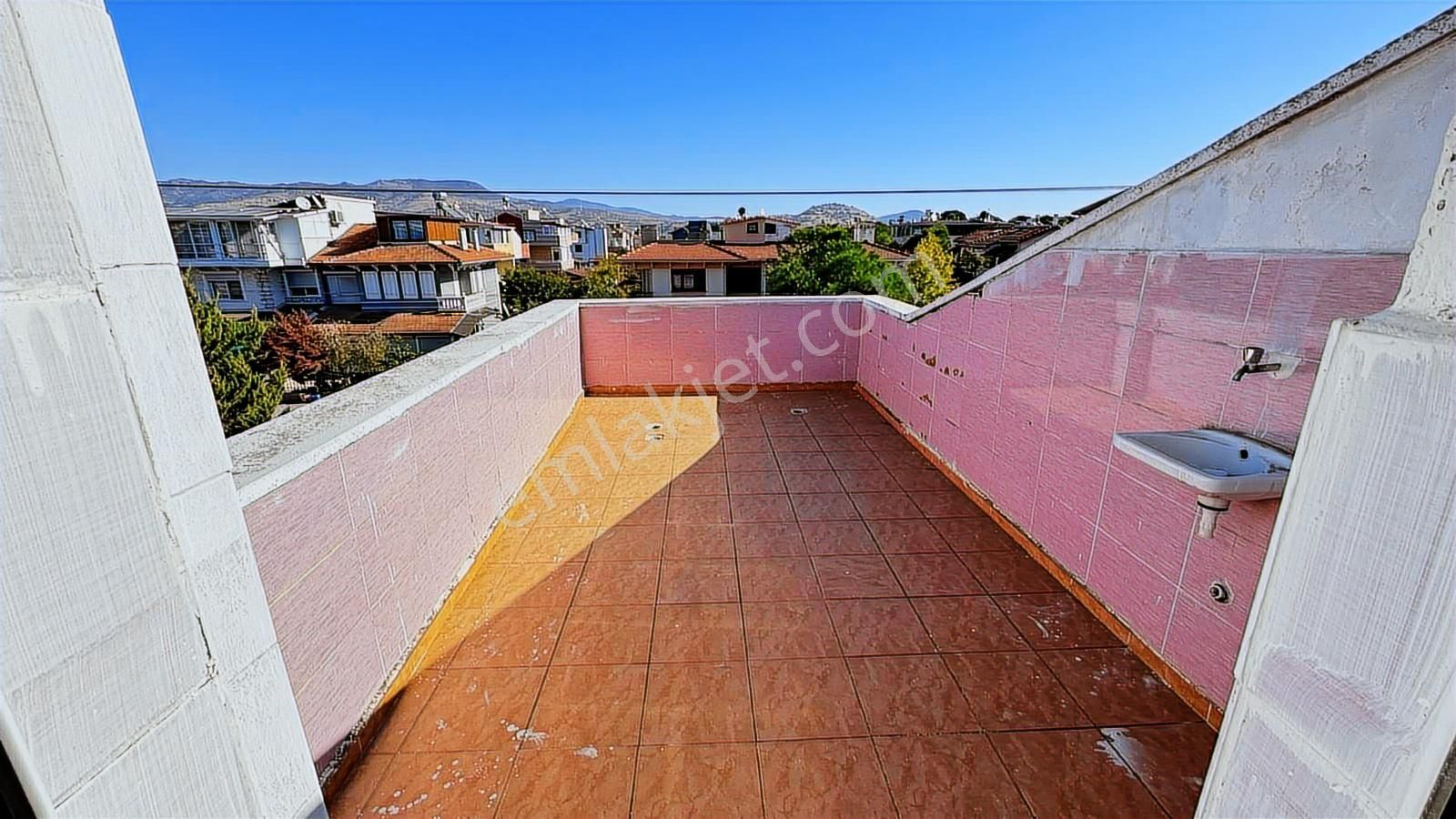 Dikili Cumhuriyet Mah. Fırsat Villa Satılıktır. - Görsel 10