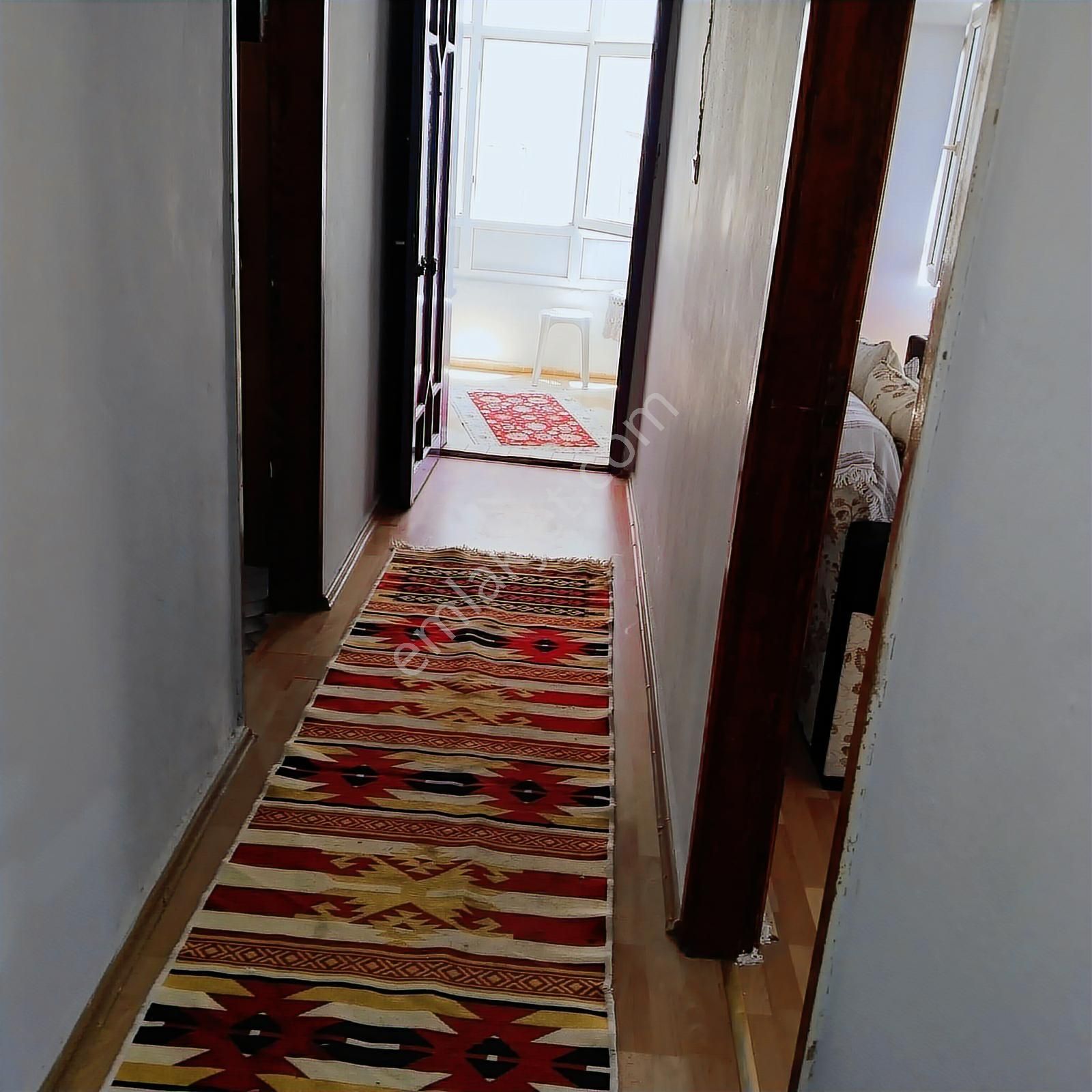 520 Gayrimenkulden Sarımsaklı Merkezde 2+1 Satılık Daire - Görsel 2