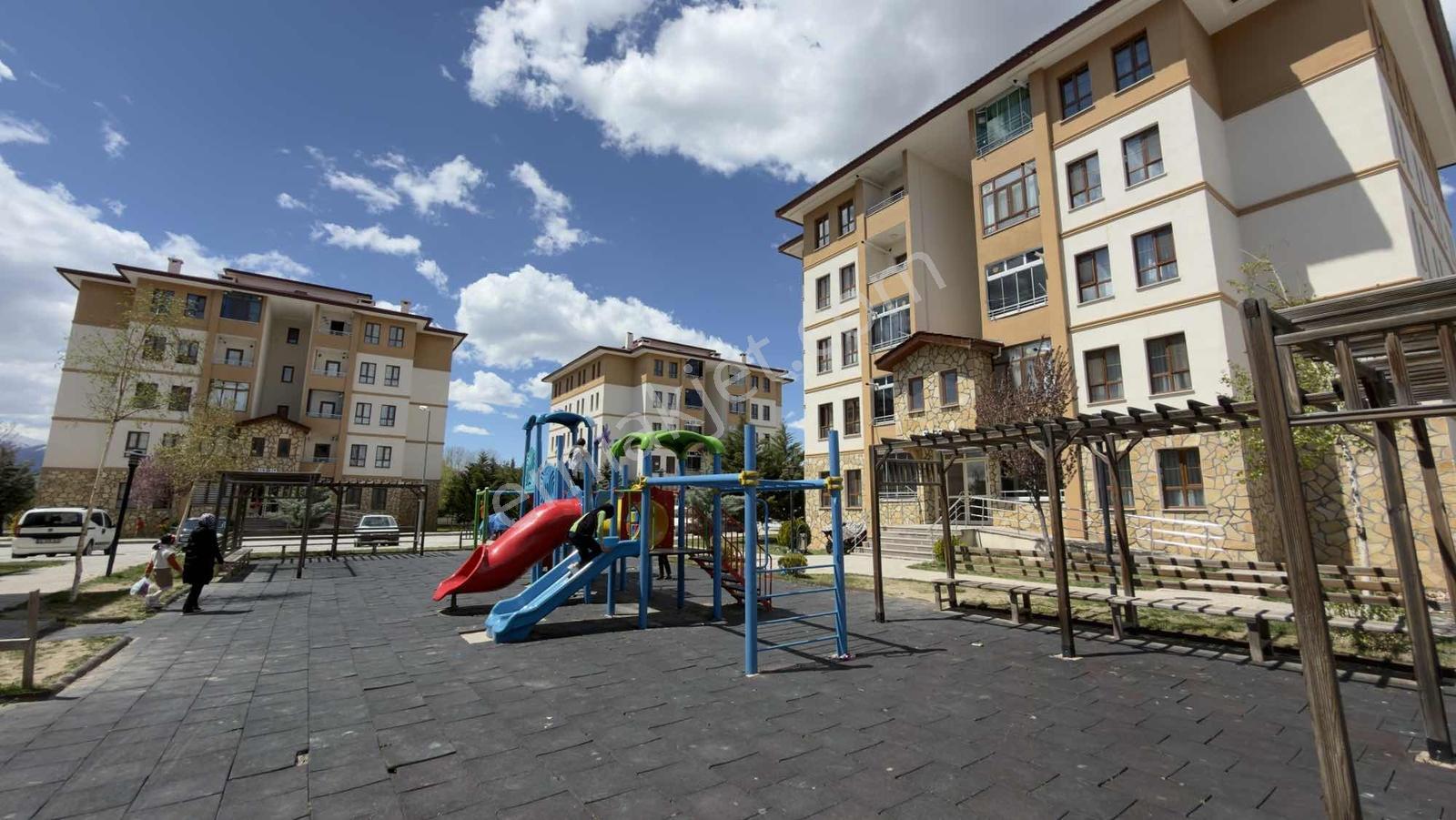 Remax Dem'den Kavakyolu 3. Etapta Borçsuz Ara Kat Acil Daire - Görsel 22