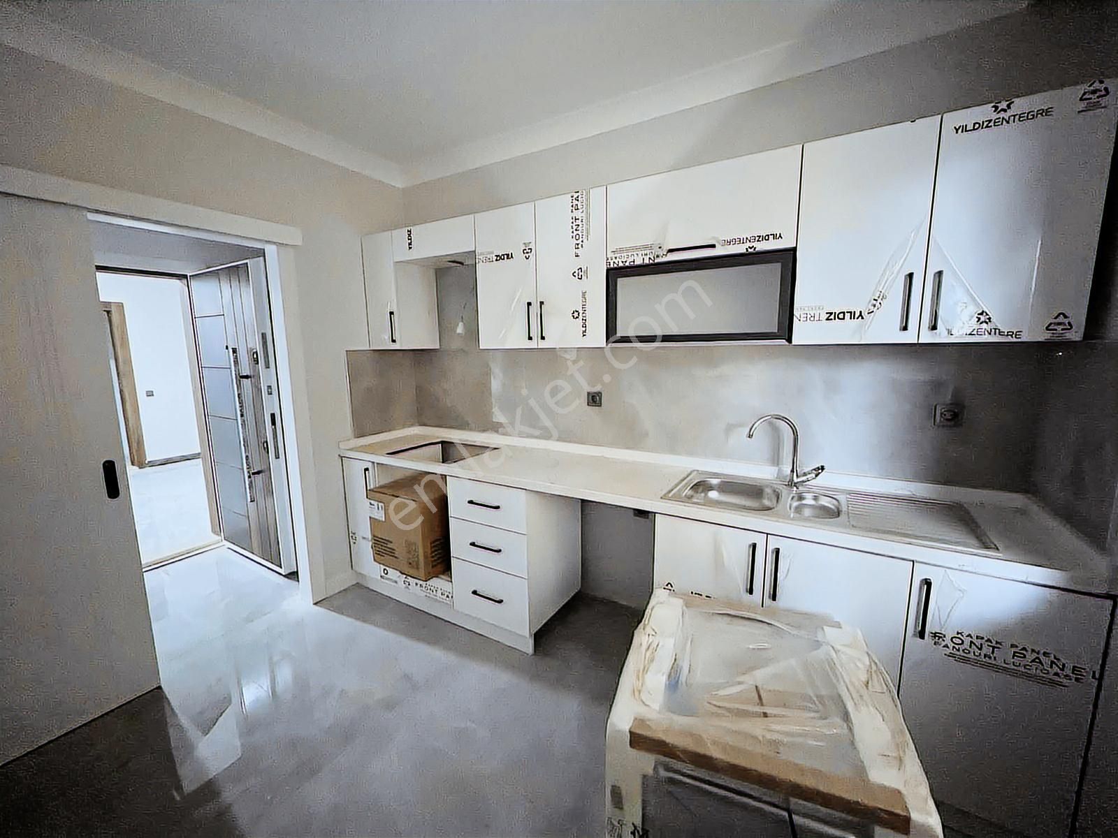 Melike Sokakta Park Manzaralı 0 2+1 Daire