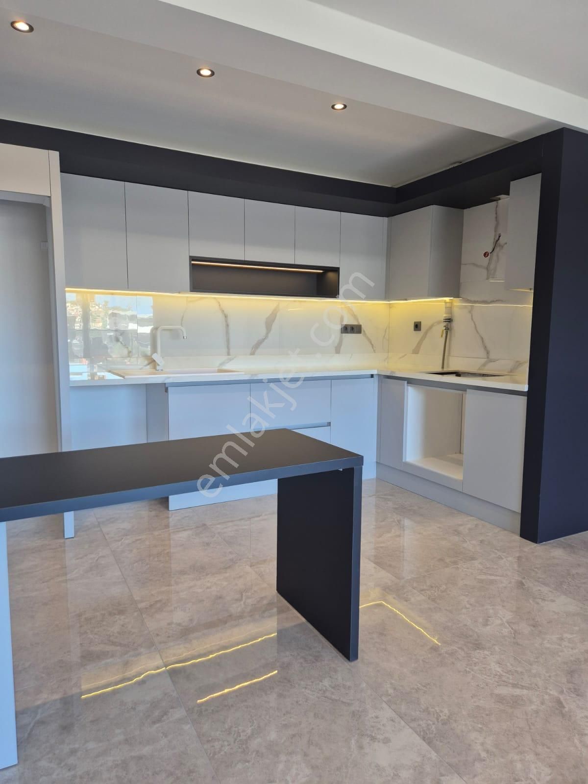 Açık Ve Kapalı Otopark - Yerden Isıtma - Sıfır - 2+1 - Görsel 12