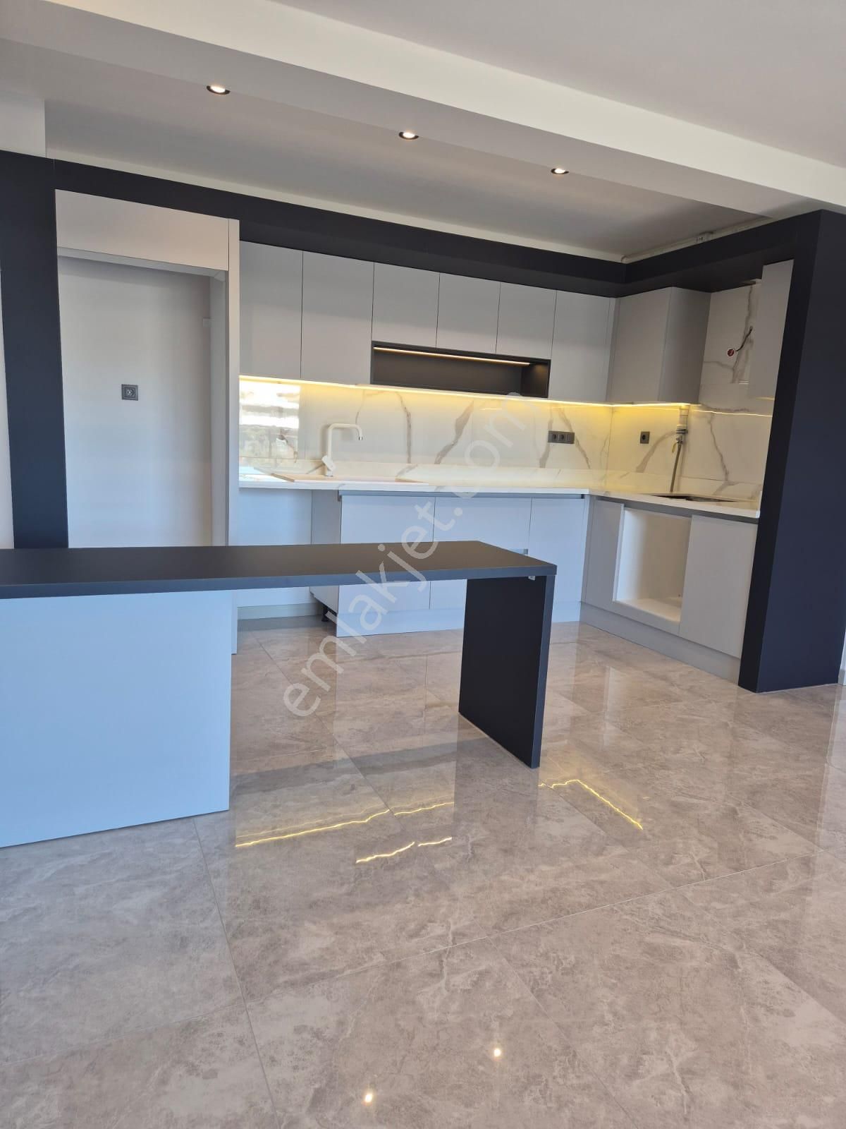 Açık Ve Kapalı Otopark - Yerden Isıtma - Sıfır - 2+1 - Görsel 9