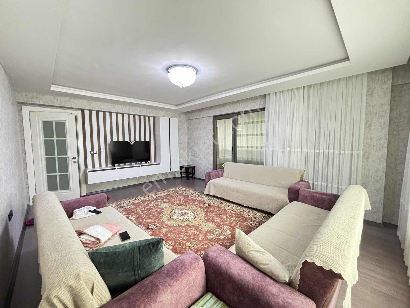 Parsanada Modern Tasarımlı Merkezi Konumda Ferah 3+1 Lüks Daire - Görsel 4