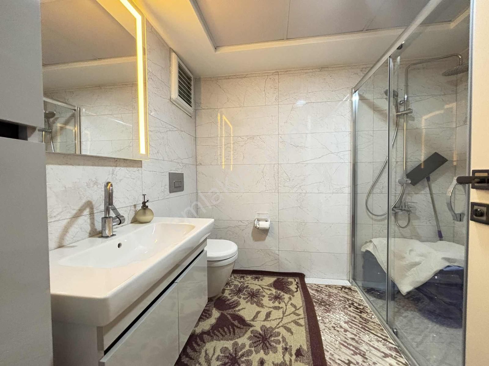 Parsanada Modern Tasarımlı Merkezi Konumda Ferah 3+1 Lüks Daire - Görsel 21