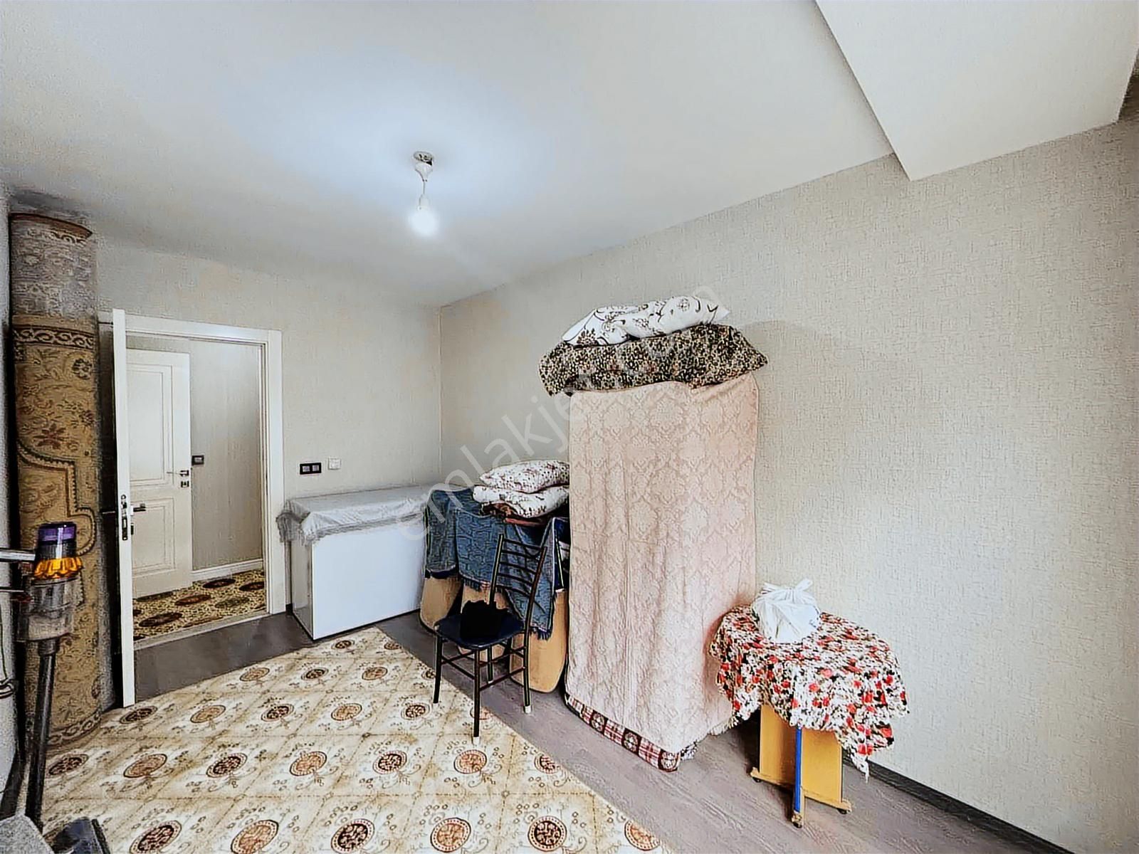 Parsanada Modern Tasarımlı Merkezi Konumda Ferah 3+1 Lüks Daire - Görsel 12