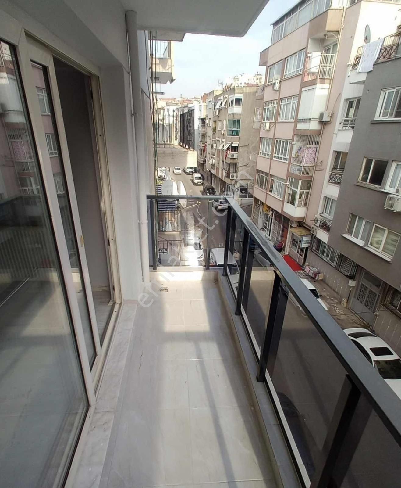 Halilrıfatpaşa'da Deniz Manzaralı 2+1 Çift Cephe Arakat Daire - Görsel 19