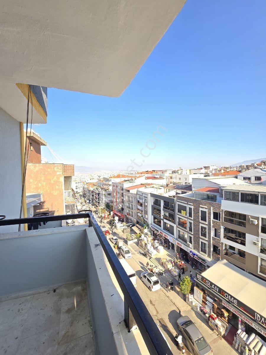 Saim Çıkrıkçı Cad. Üzeri Asansörlü Deniz Manzaralı 3+1 Daire - Görsel 22