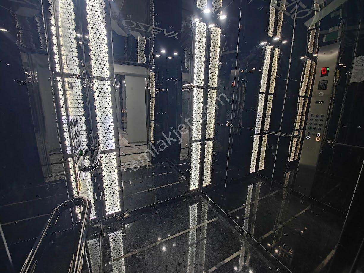 Yıldız Dan Kocasinan Da Sıfır Otoparklı Butik Sitede 3+1 Ara Kat Daire - Görsel 4