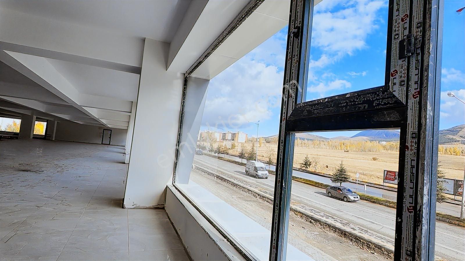 Erzurum Palandöken Avm Kiralık 1. Kat Tamamı | 1611 M² - Görsel 22