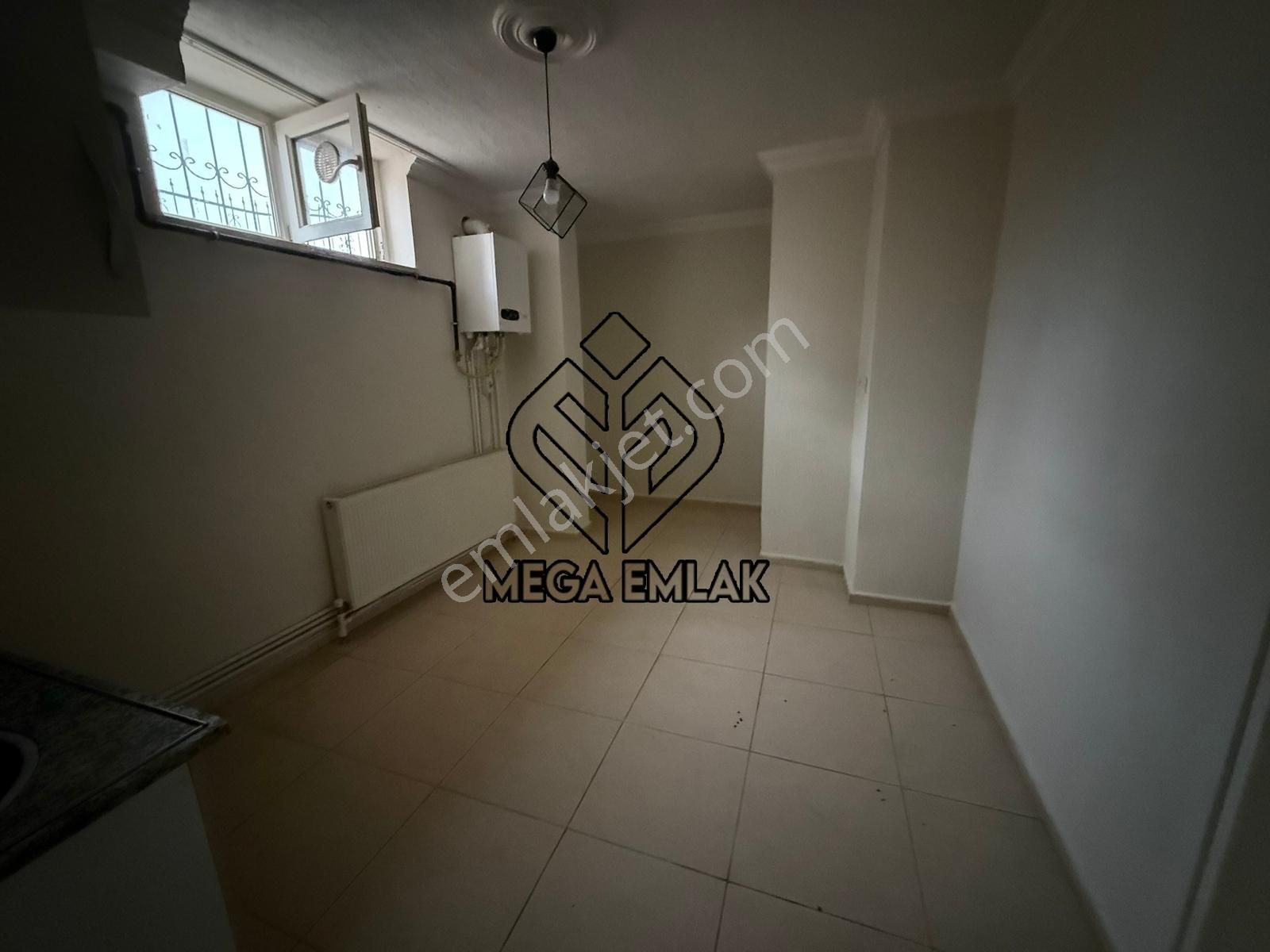 Kötekli C Kapıda 1+1 Yarı Bodrum Daire