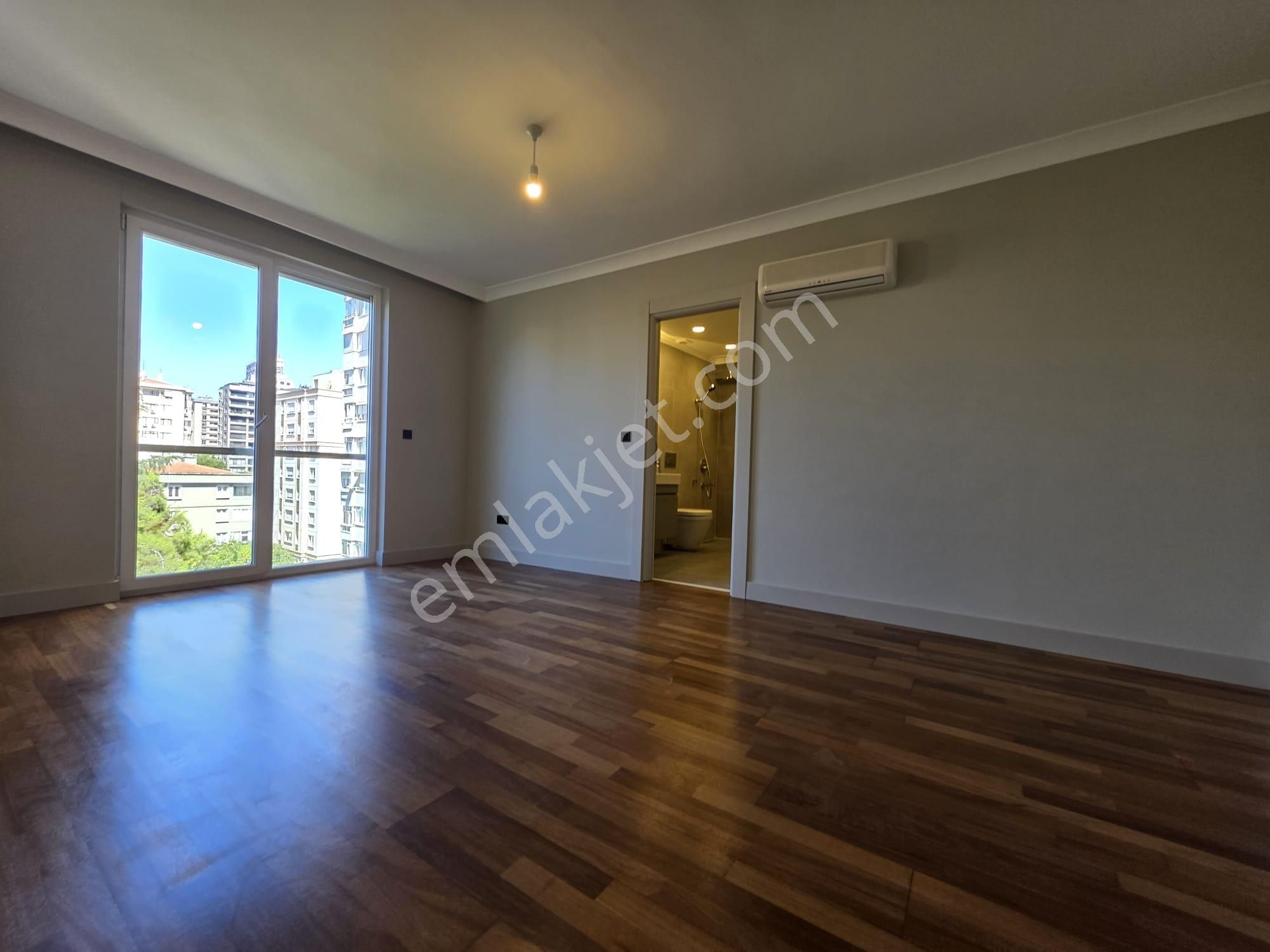 Caddebostan Da Bağdat Caddesine 1. Paralelde Ebeveyn Banyolu 125m2 Net - Görsel 22