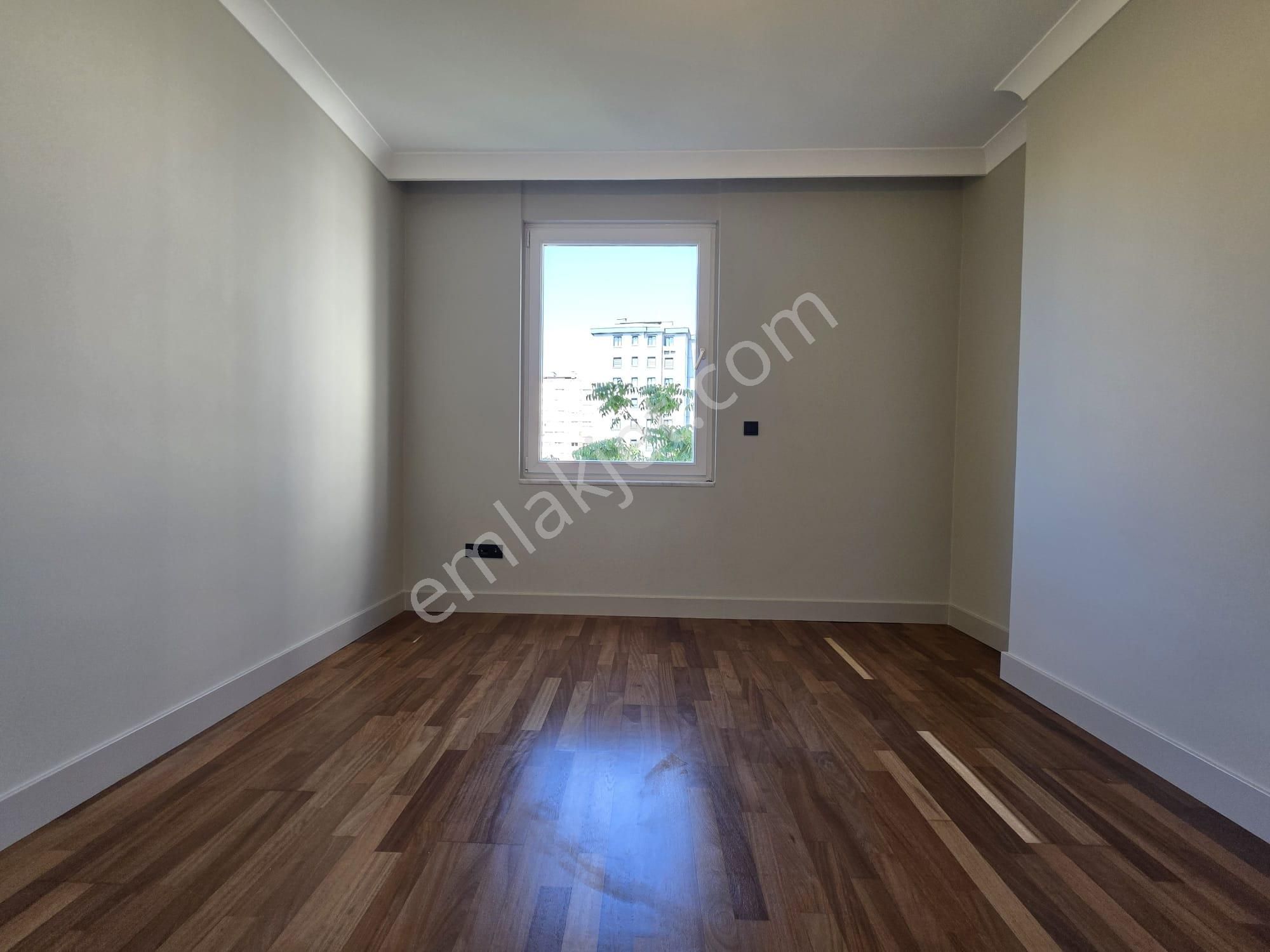 Caddebostan Da Bağdat Caddesine 1. Paralelde Ebeveyn Banyolu 125m2 Net - Görsel 18