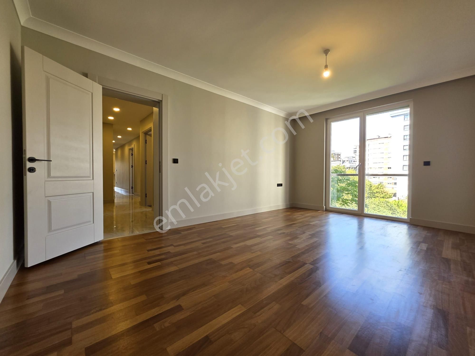 Caddebostan Da Bağdat Caddesine 1. Paralelde Ebeveyn Banyolu 125m2 Net - Görsel 24