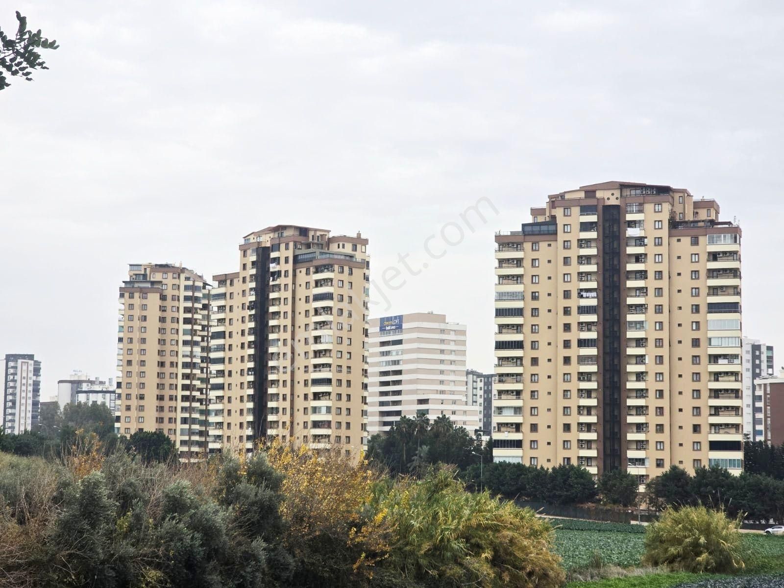 Gürselpaşa'da Sosyal Aktiviteli Site İçi Açık Kapalı Yüzme Havuzlu Xxl Genişlikte Alternatifsiz!!