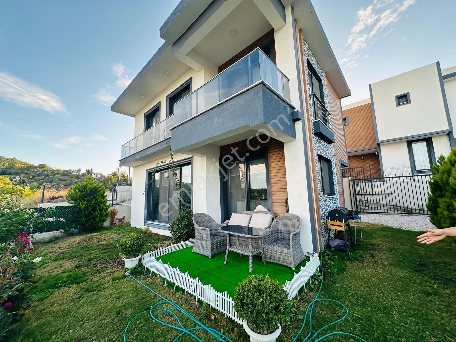 Güllük Mahallesi'nde Satılık 3+1 Villa - Görsel 34