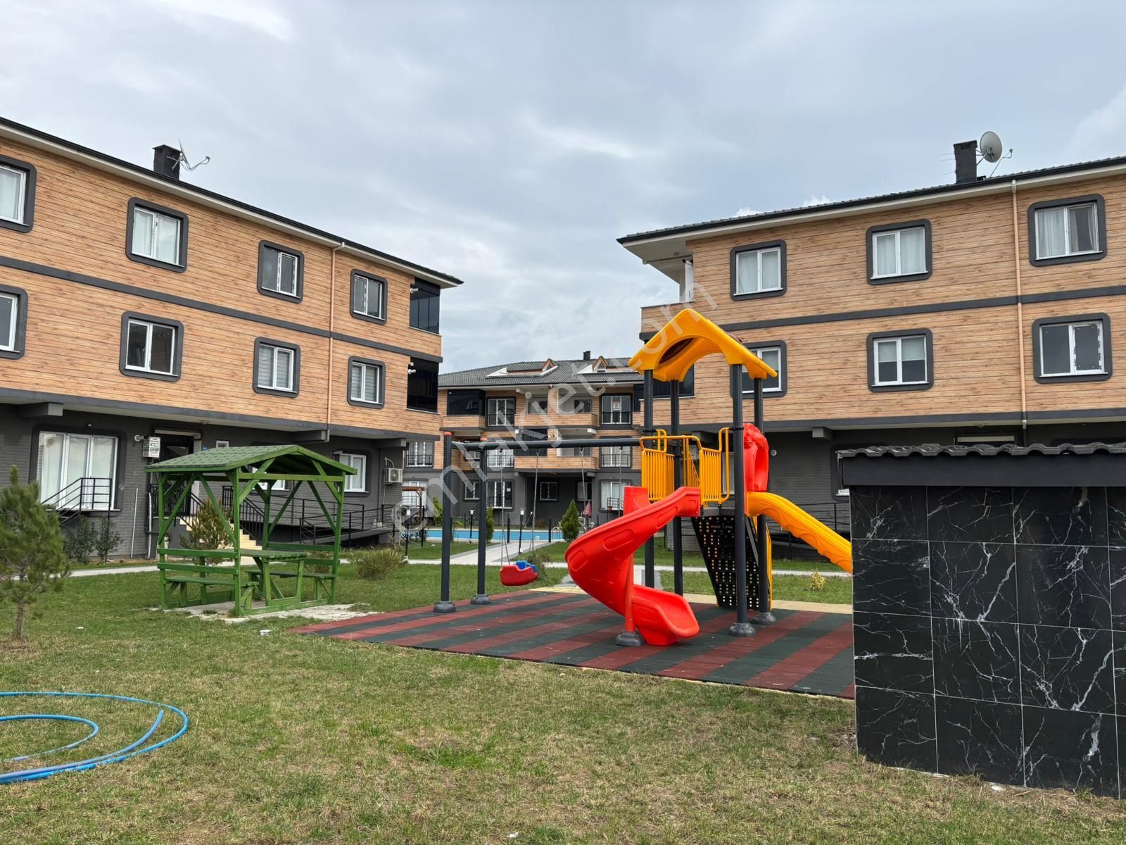 Resisto'dan Havuzlu Sitede İskanlı 2+1 Dubleks Daireler - Görsel 11