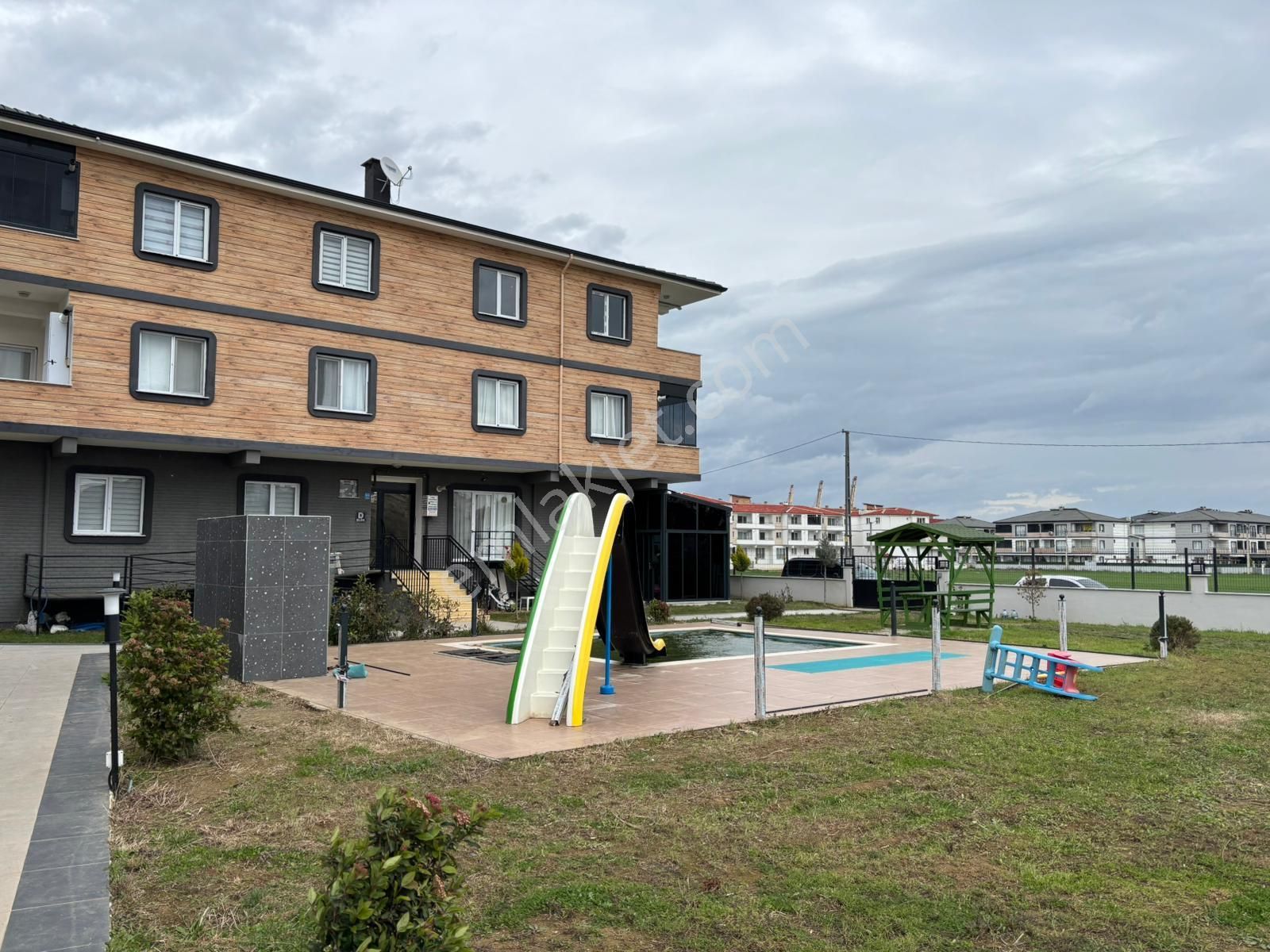 Resisto'dan Havuzlu Sitede İskanlı 2+1 Dubleks Daireler - Görsel 13