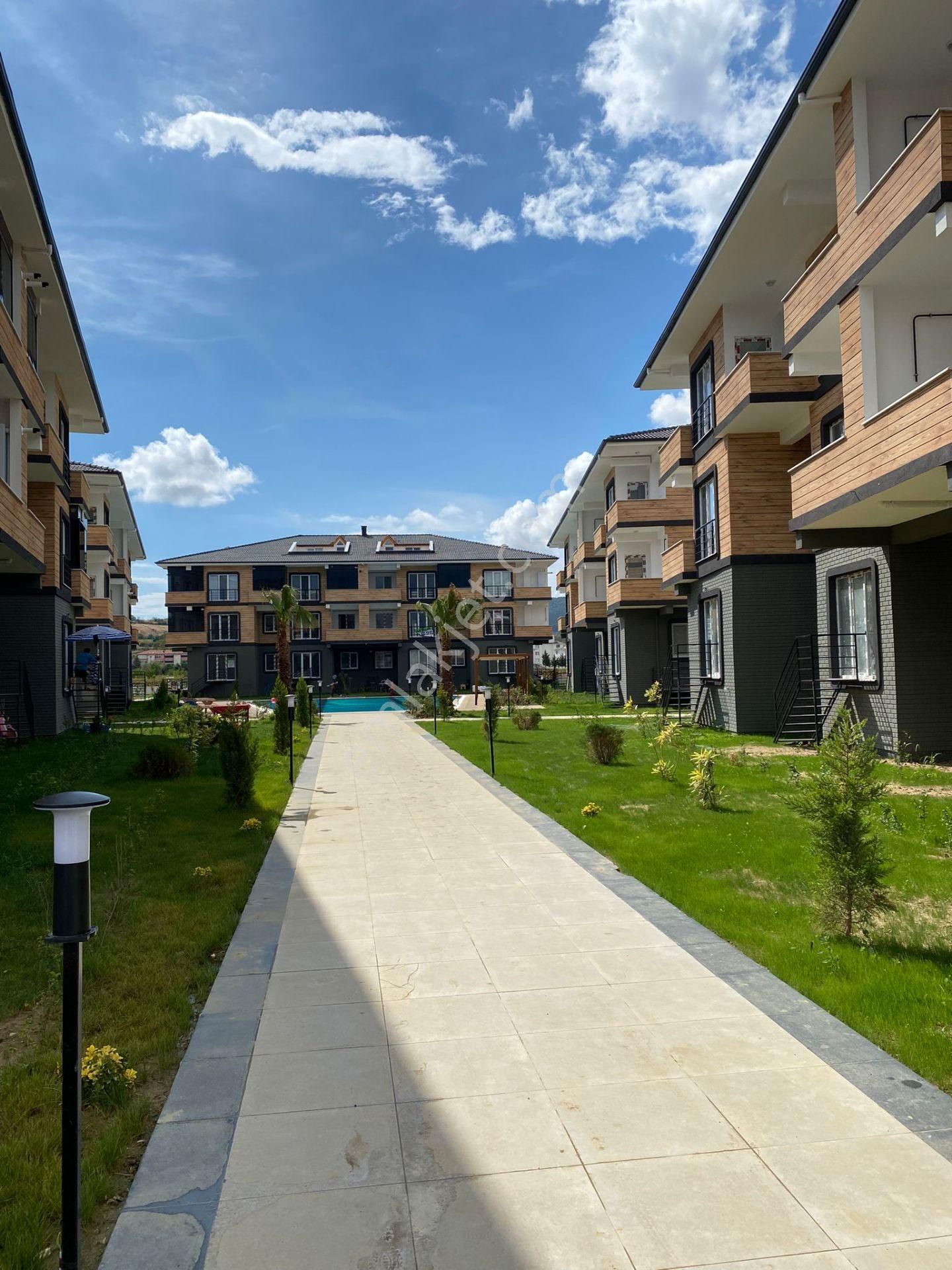 Resisto'dan Havuzlu Sitede İskanlı 2+1 Dubleks Daireler - Görsel 3