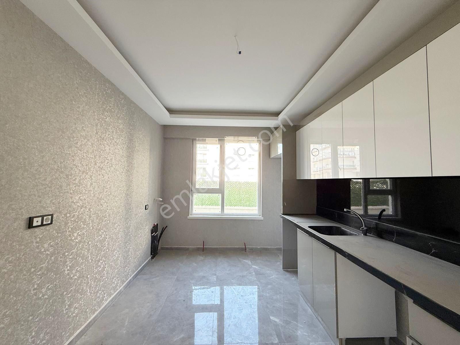 Öz Maşallah Dan Sakin Sokakta Modern 2+1 Daire Sıfırr - Görsel 3