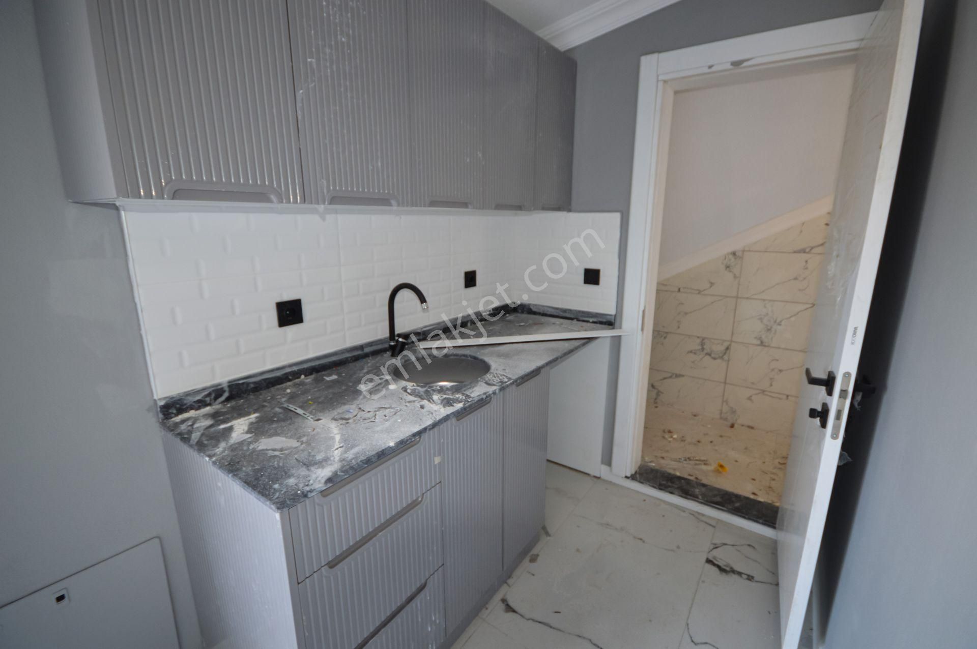 Kocaali'de Müstakil Havuzlu Geniş Bahçeli 3+1 Modern Villa - Görsel 25