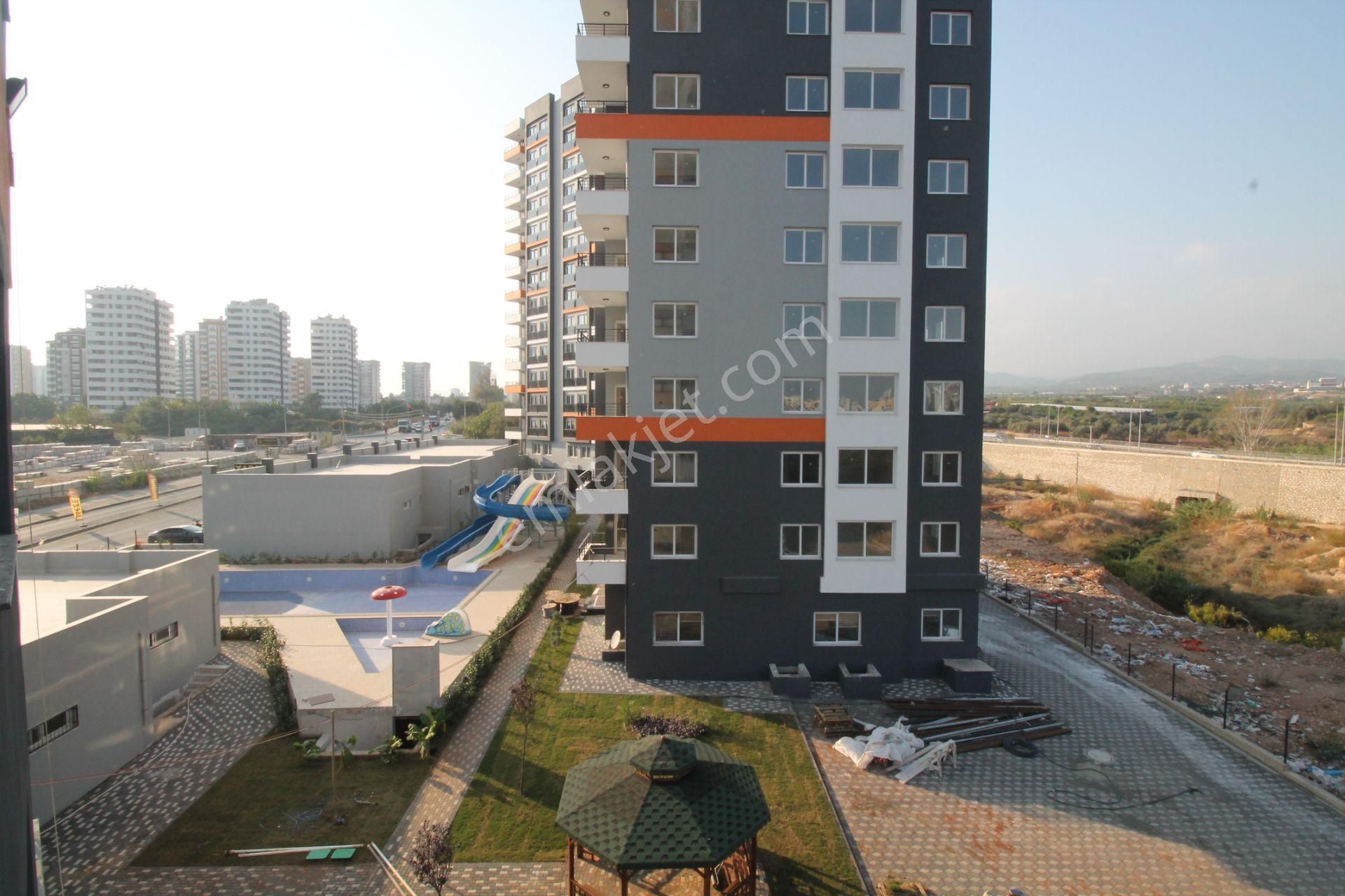 Retro’dan Elit Bir Yaşamın Kapılarını Aralayan Lüks Kiralık 4+1 - Görsel 13