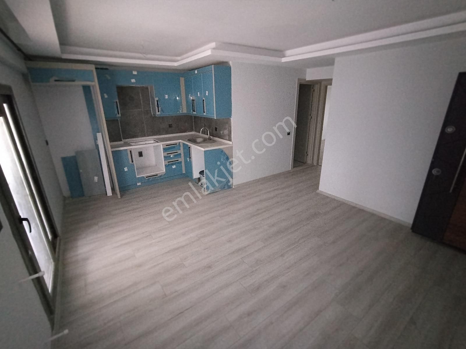 K.yaka Demirköprü Diş Hast. Yakını Sıfır Binada 1+1 Daire F-70