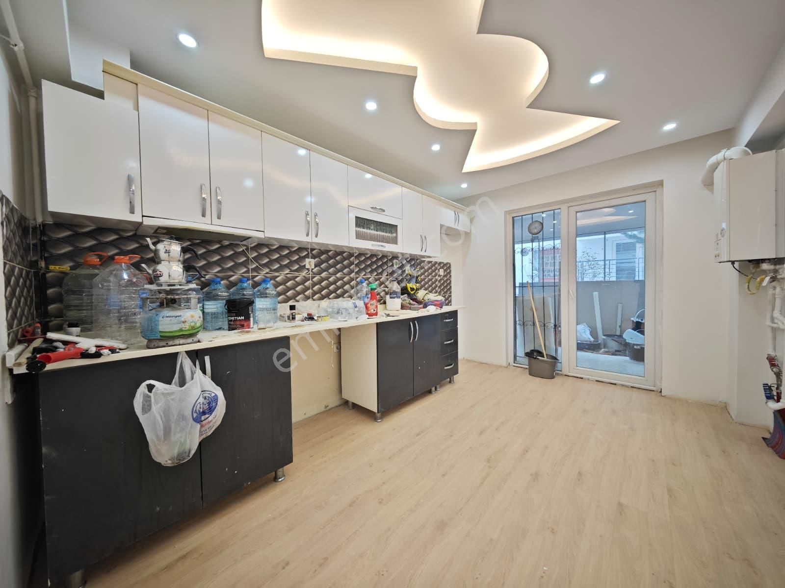 Beşikkaya'da Asansörlü Full Yapılı 2+1 Giriş Kat Satılık Daire !!! - Görsel 12