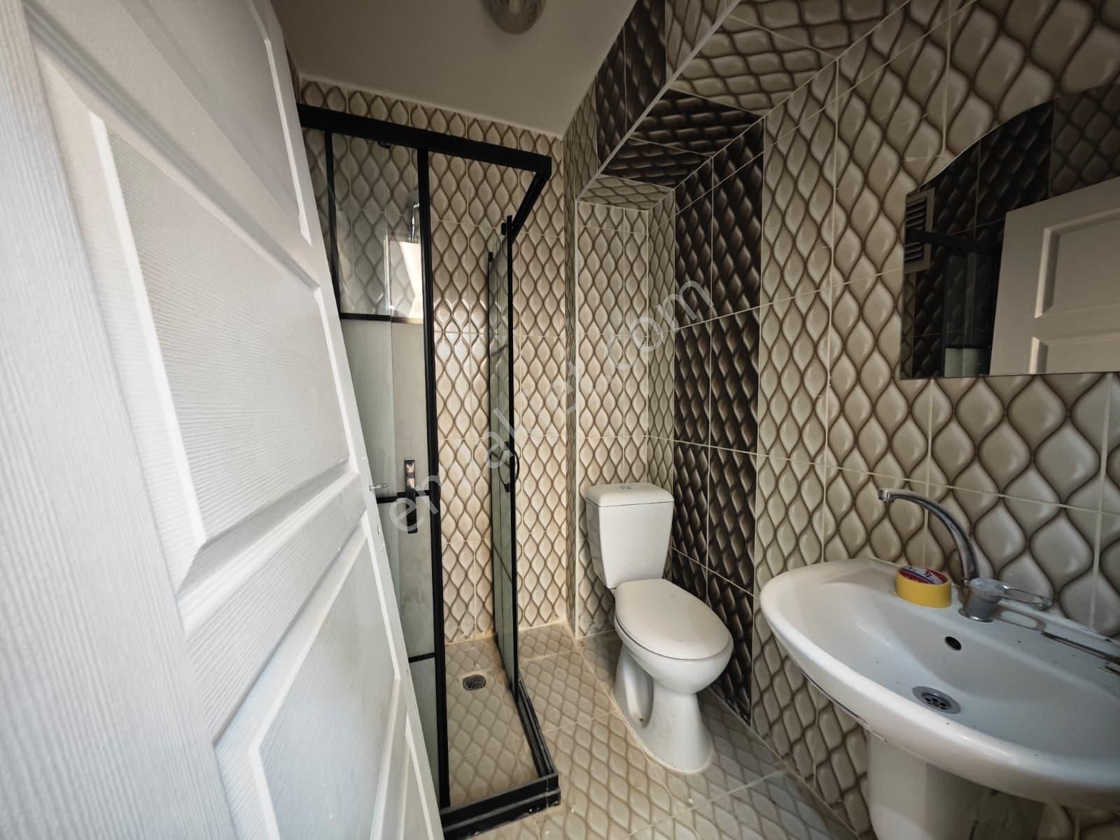 Beşikkaya'da Asansörlü Full Yapılı 2+1 Giriş Kat Satılık Daire !!! - Görsel 22