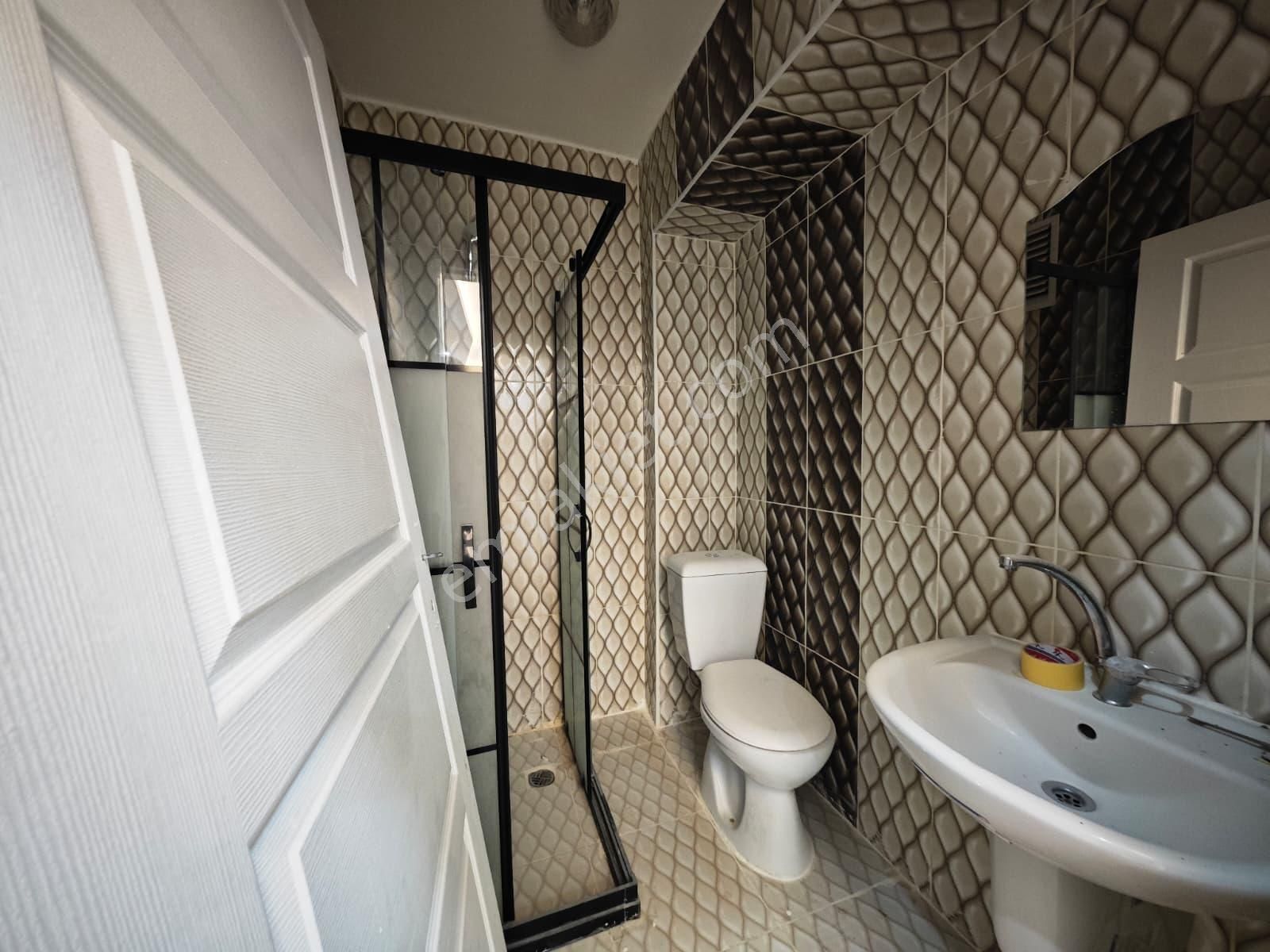 Beşikkaya'da Asansörlü Full Yapılı 2+1 Giriş Kat Satılık Daire !!! - Görsel 21