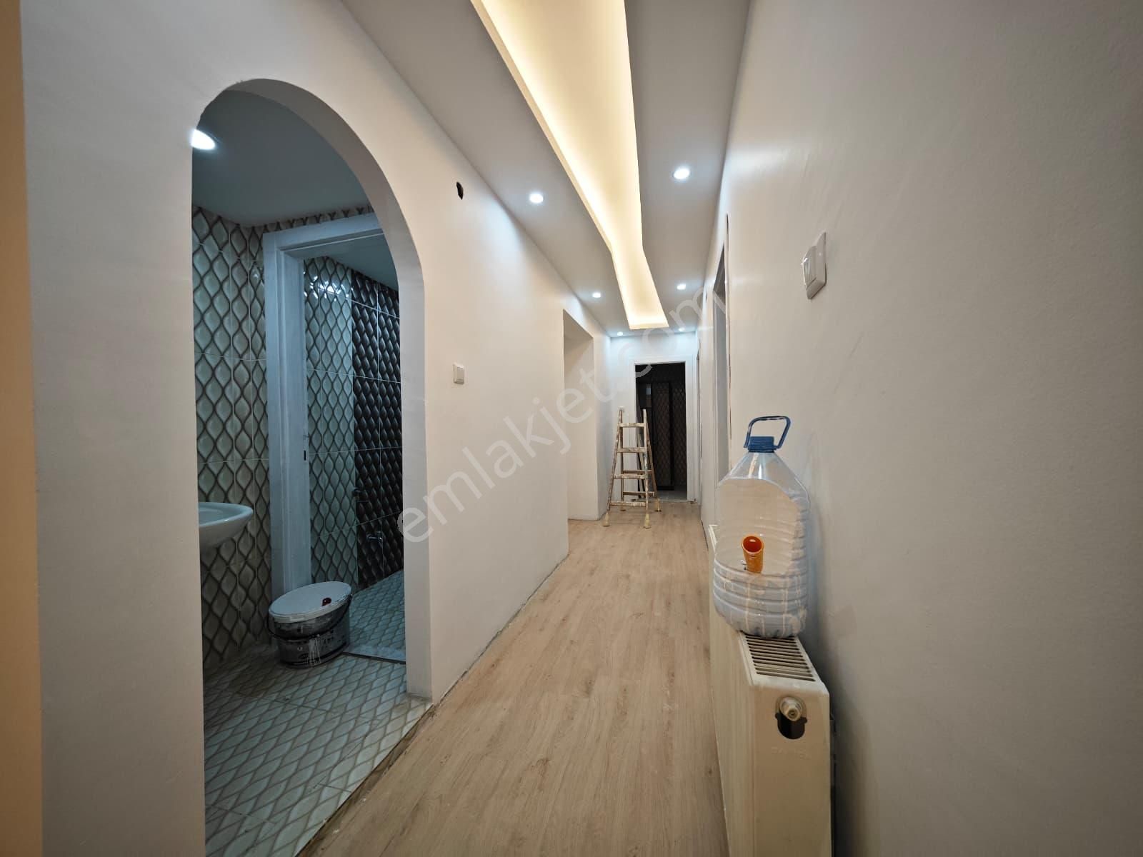 Beşikkaya'da Asansörlü Full Yapılı 2+1 Giriş Kat Satılık Daire !!! - Görsel 19