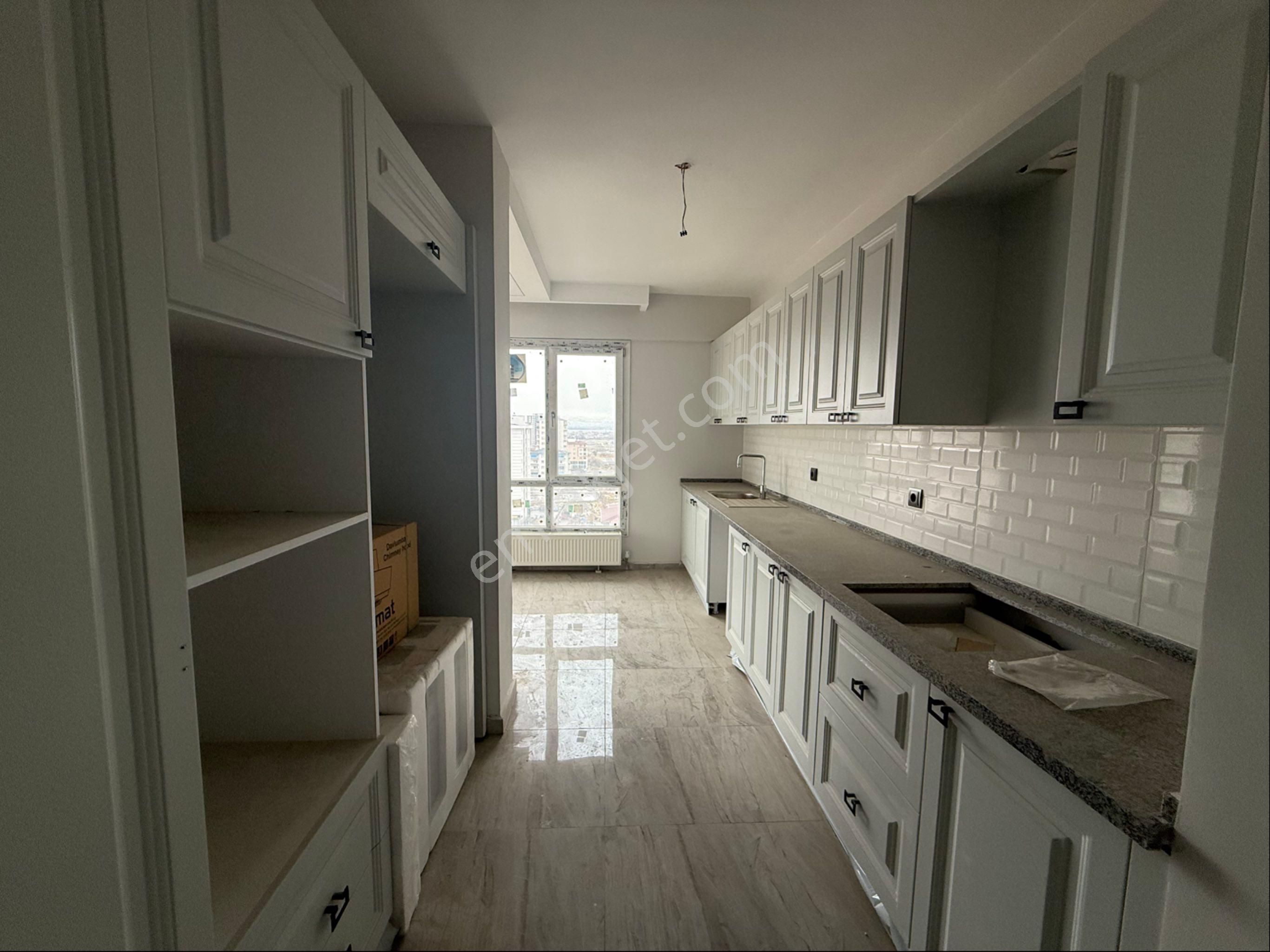 Zümrüt Mh. 4+1 Satılık Lüks Daire - Görsel 4