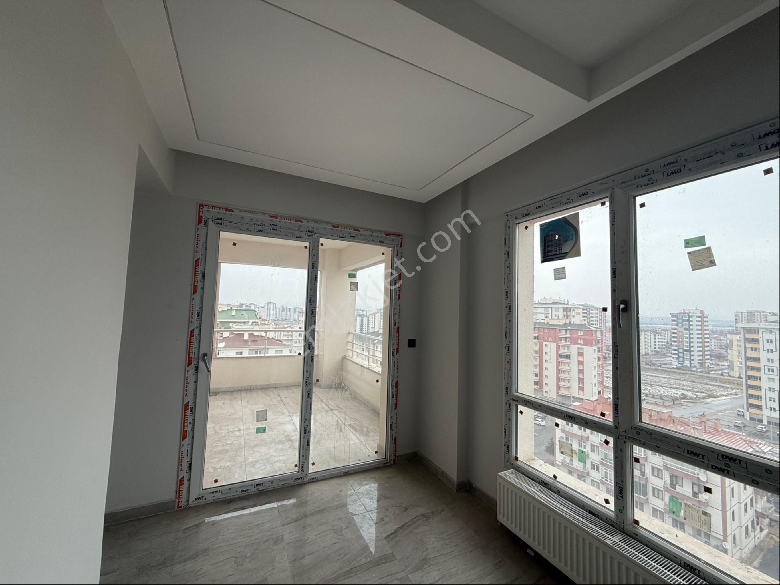 Zümrüt Mh. 4+1 Satılık Lüks Daire - Görsel 5