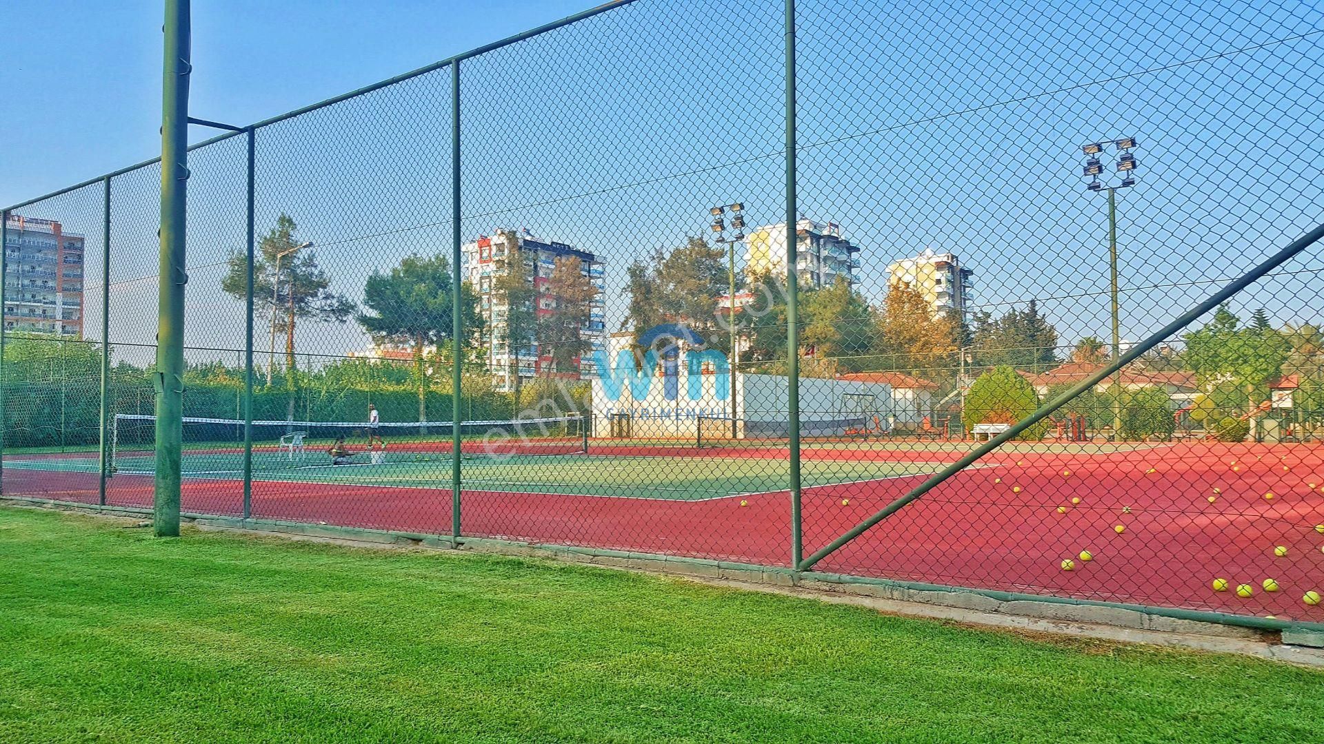 Win'den Gama'da Eşi Benzeri Olmayan Tadilatlı Satılık Tripleks - Görsel 33