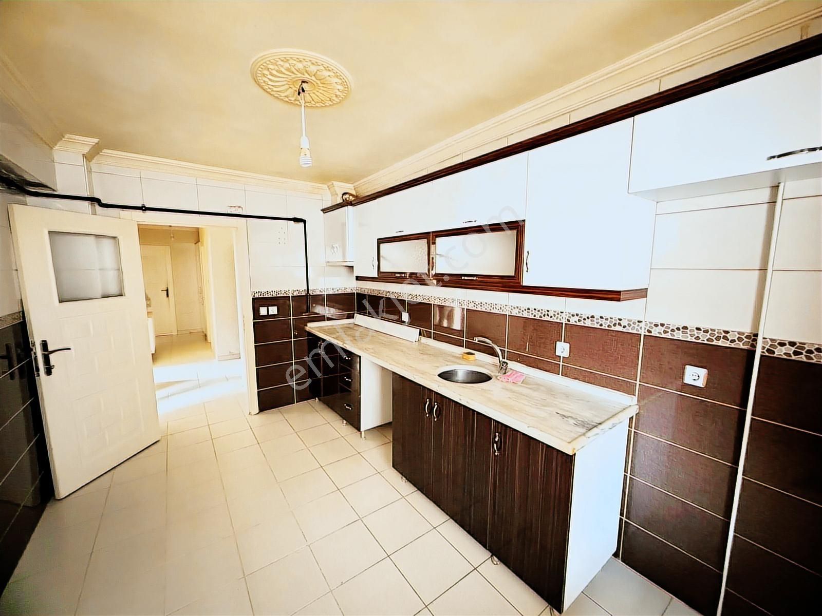 ꧁▇yılmaz'dan▇꧂kat Konumunda Masrafsız Yapılı 3+1 Daire