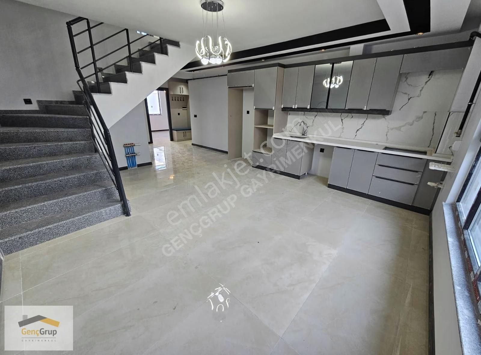 *genç Grup* Batıkent Özel Garajlı Yerden Isıtma E.banyo Lüx 5+1 - Görsel 32