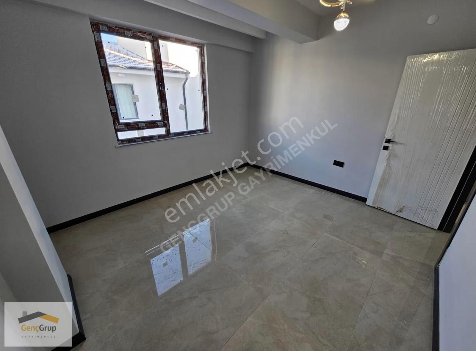 *genç Grup* Batıkent Özel Garajlı Yerden Isıtma E.banyo Lüx 5+1 - Görsel 25