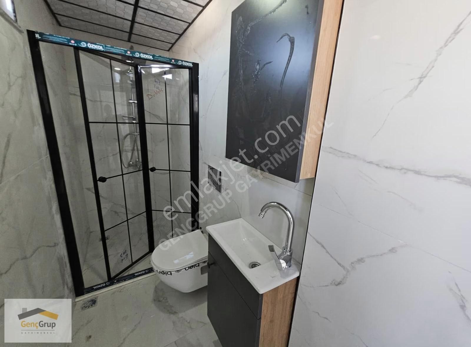 *genç Grup* Batıkent Özel Garajlı Yerden Isıtma E.banyo Lüx 5+1 - Görsel 17