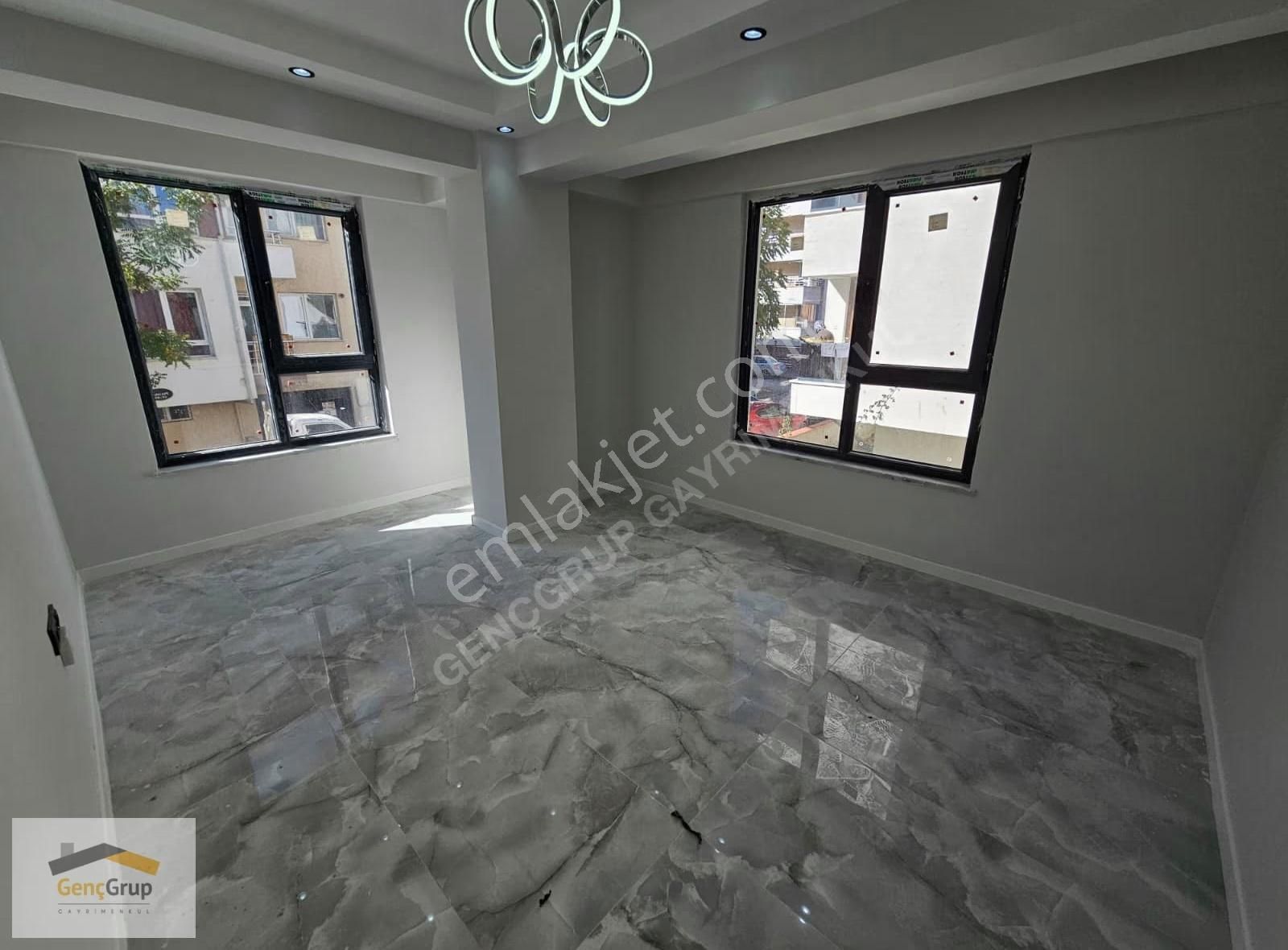 *genç Grup* Bahçelievler Mah Anadolu Üni, Espark Yakını Lüx 2+0 - Görsel 15