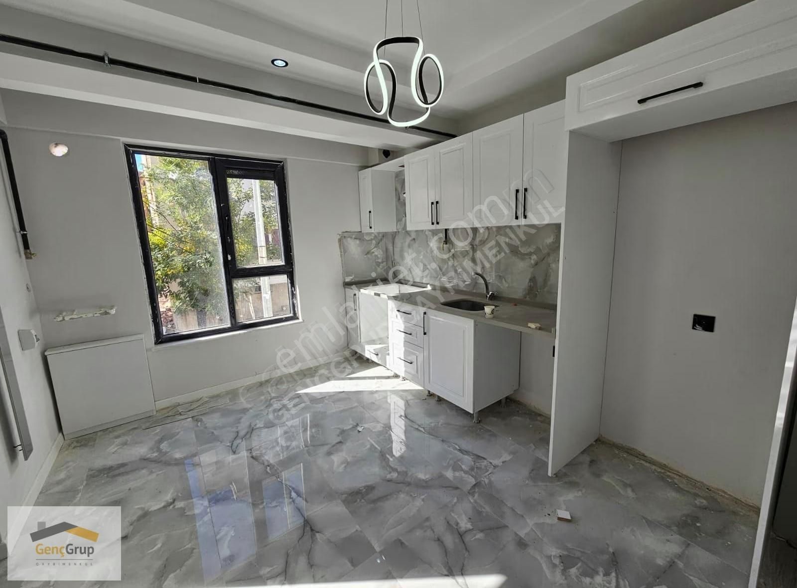 *genç Grup* Bahçelievler Mah Anadolu Üni, Espark Yakını Lüx 2+0