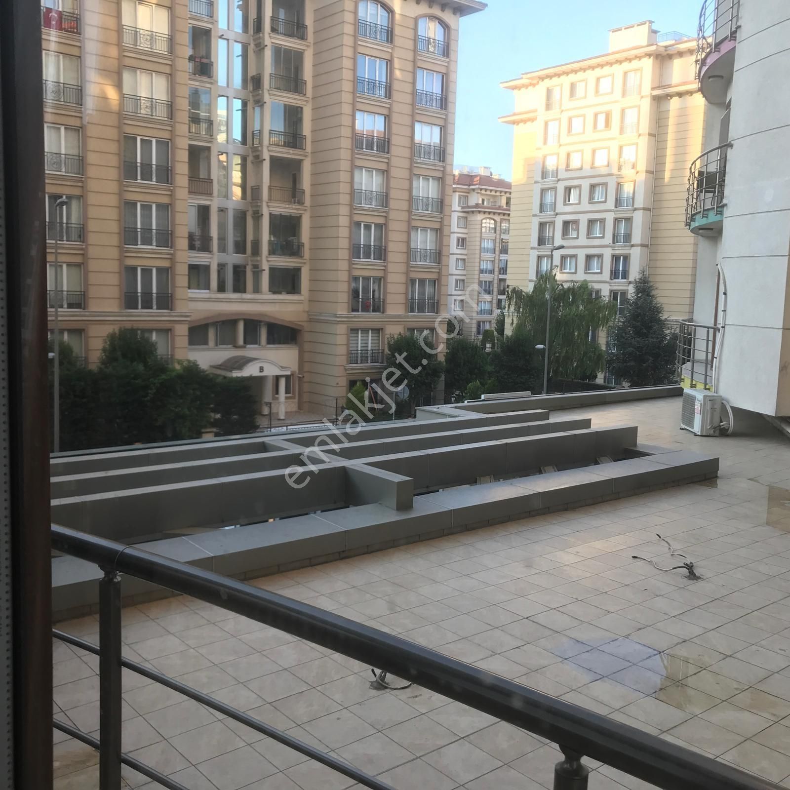 Papatya Residence 2 Metrobüse 5 Dakika Ön Cephe Bakımlı 1+1 - Görsel 2